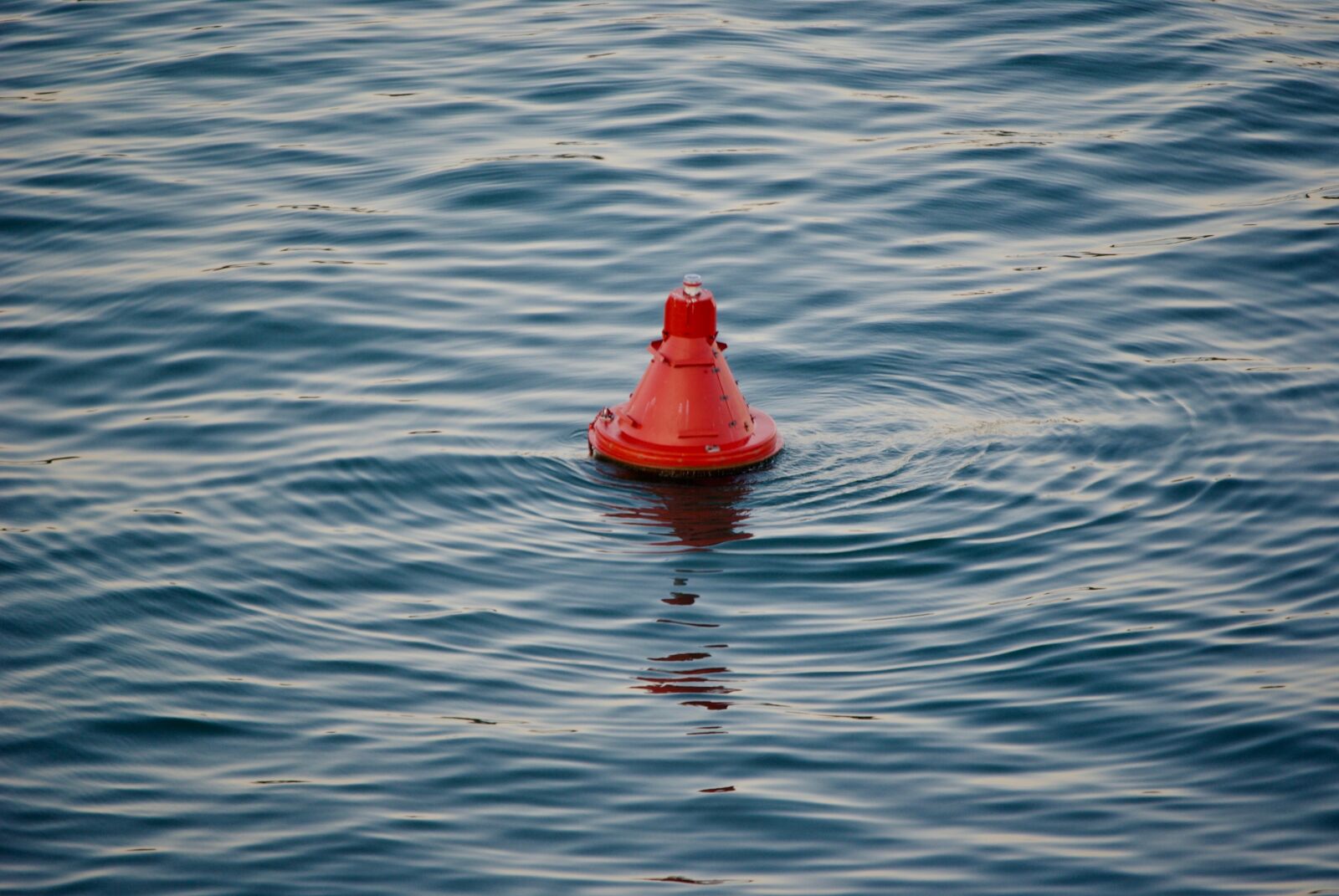 Nikon D3000 sample photo. Buoy, ocean, sea photography