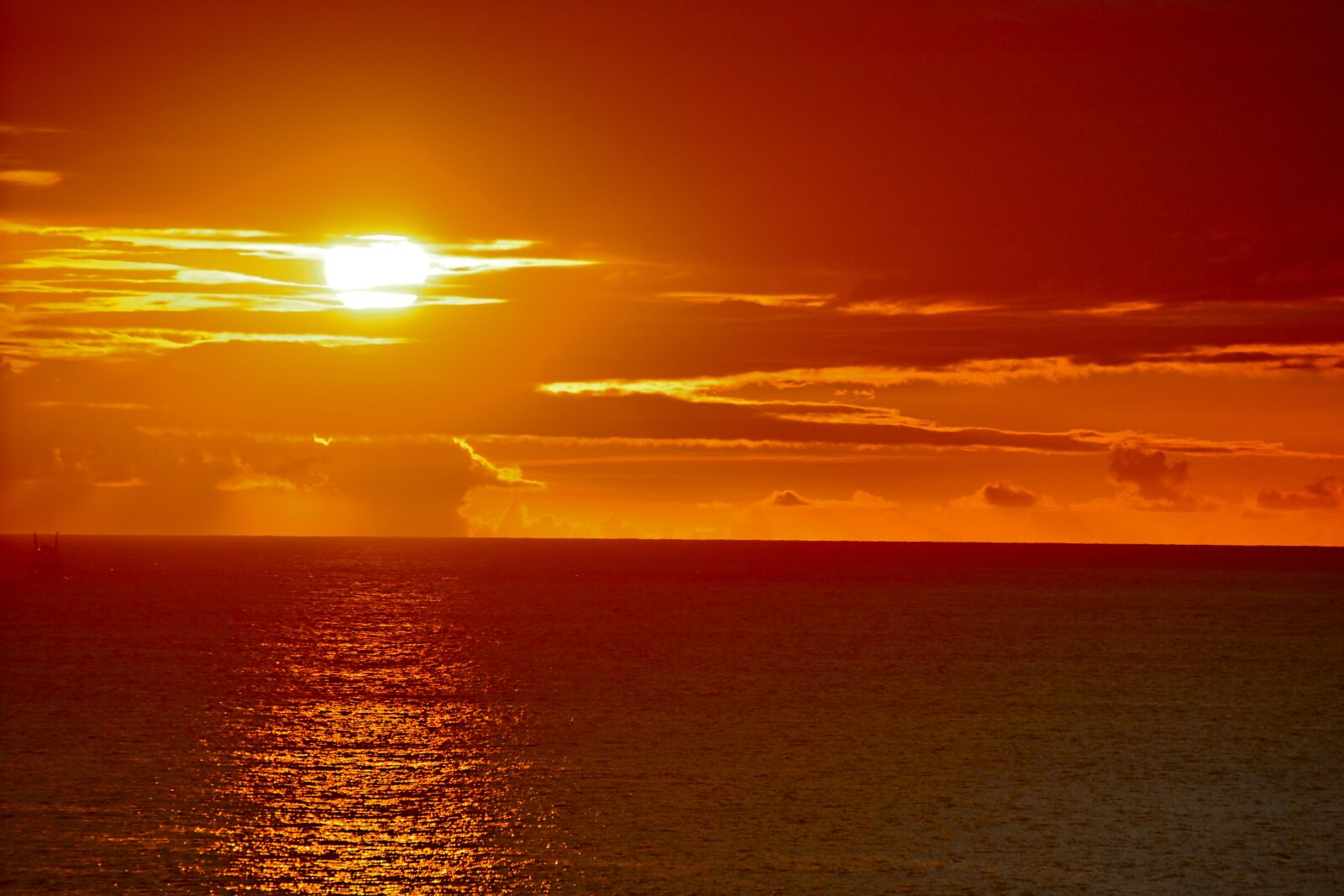 Nikon D5200 sample photo. Sunset, sea, horizon photography