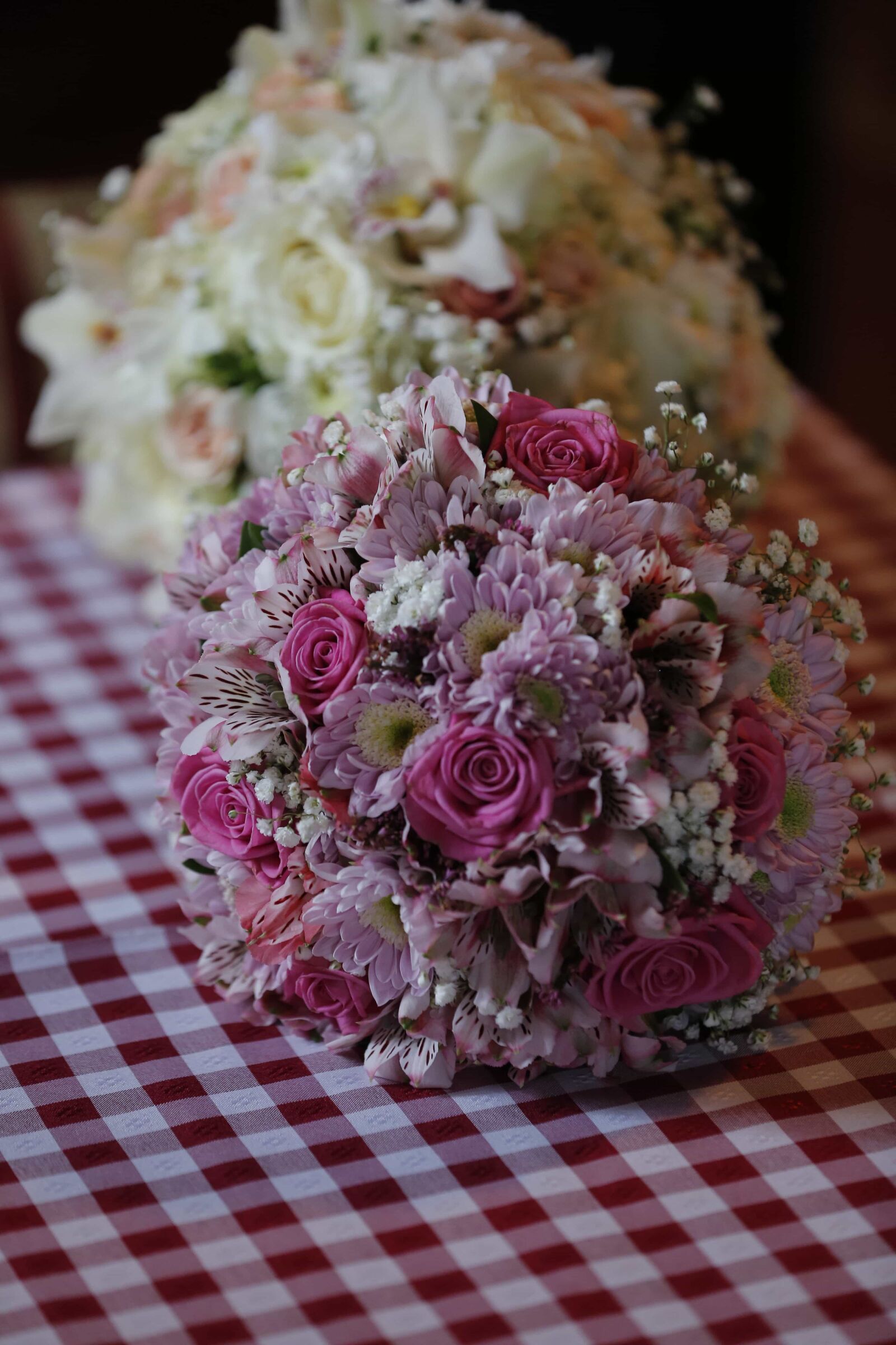 Canon EOS 5D Mark III sample photo. Bouquet, gifts, roses, flower photography
