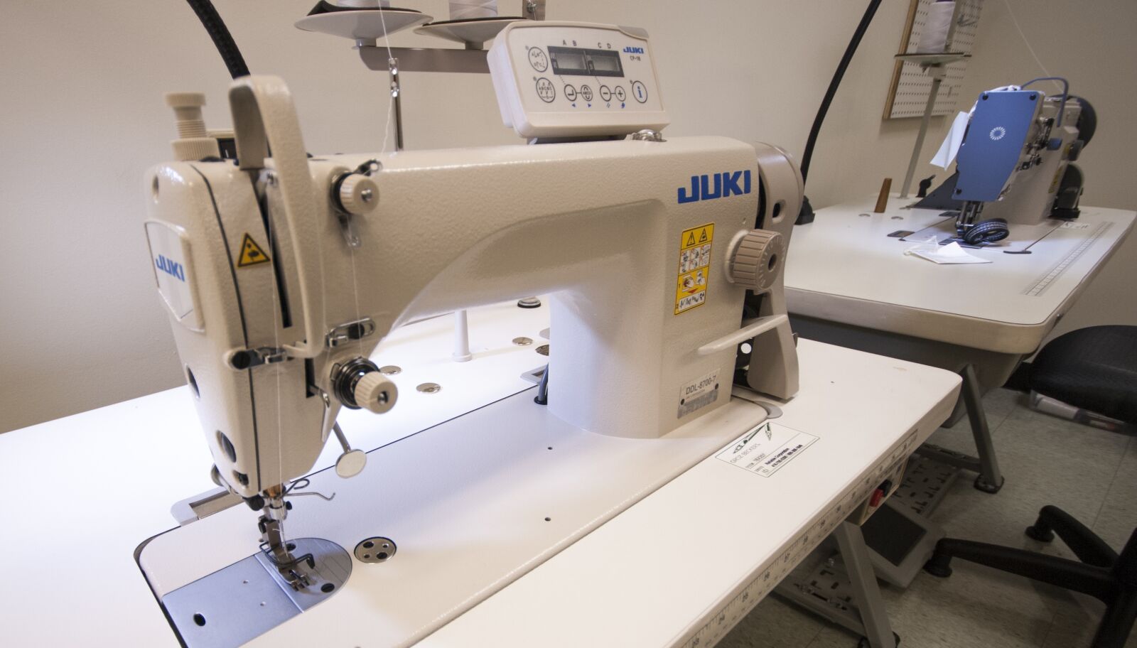 Nikon D200 sample photo. Sewing, crafts, fashion photography