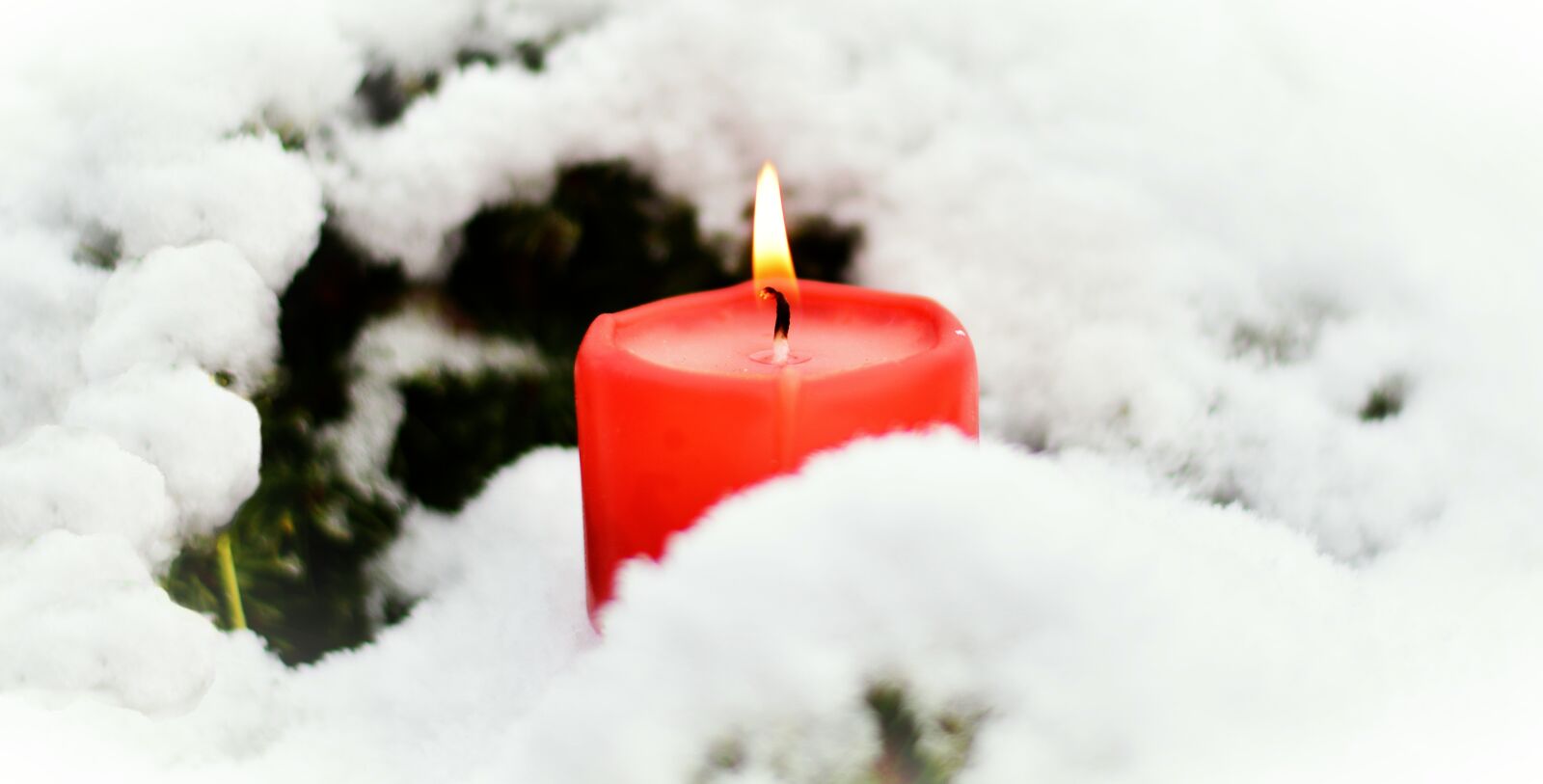 Nikon D5200 sample photo. Candle, flame, winter photography