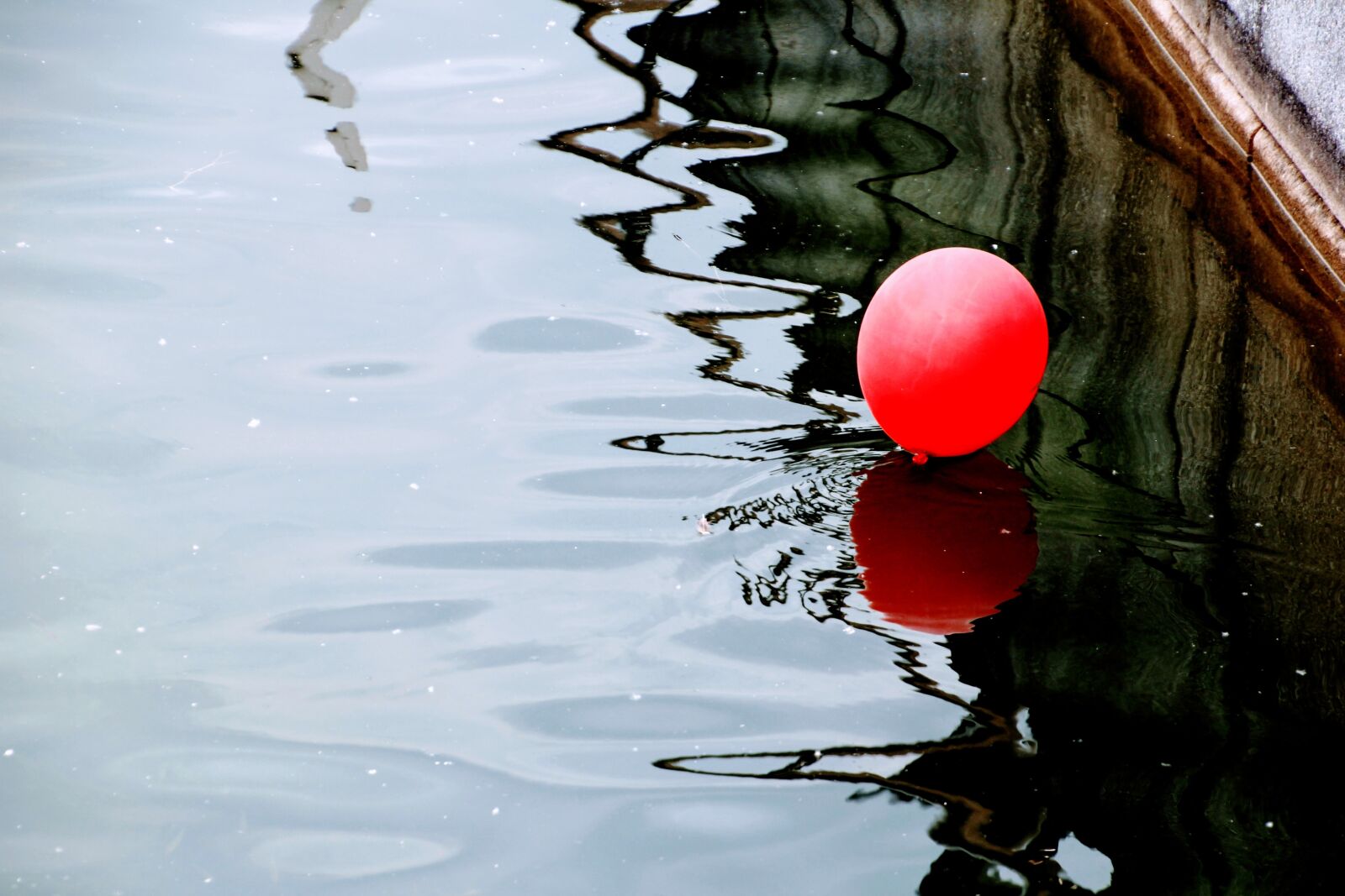 Canon EOS 60D sample photo. Balloon, water, water balloon photography