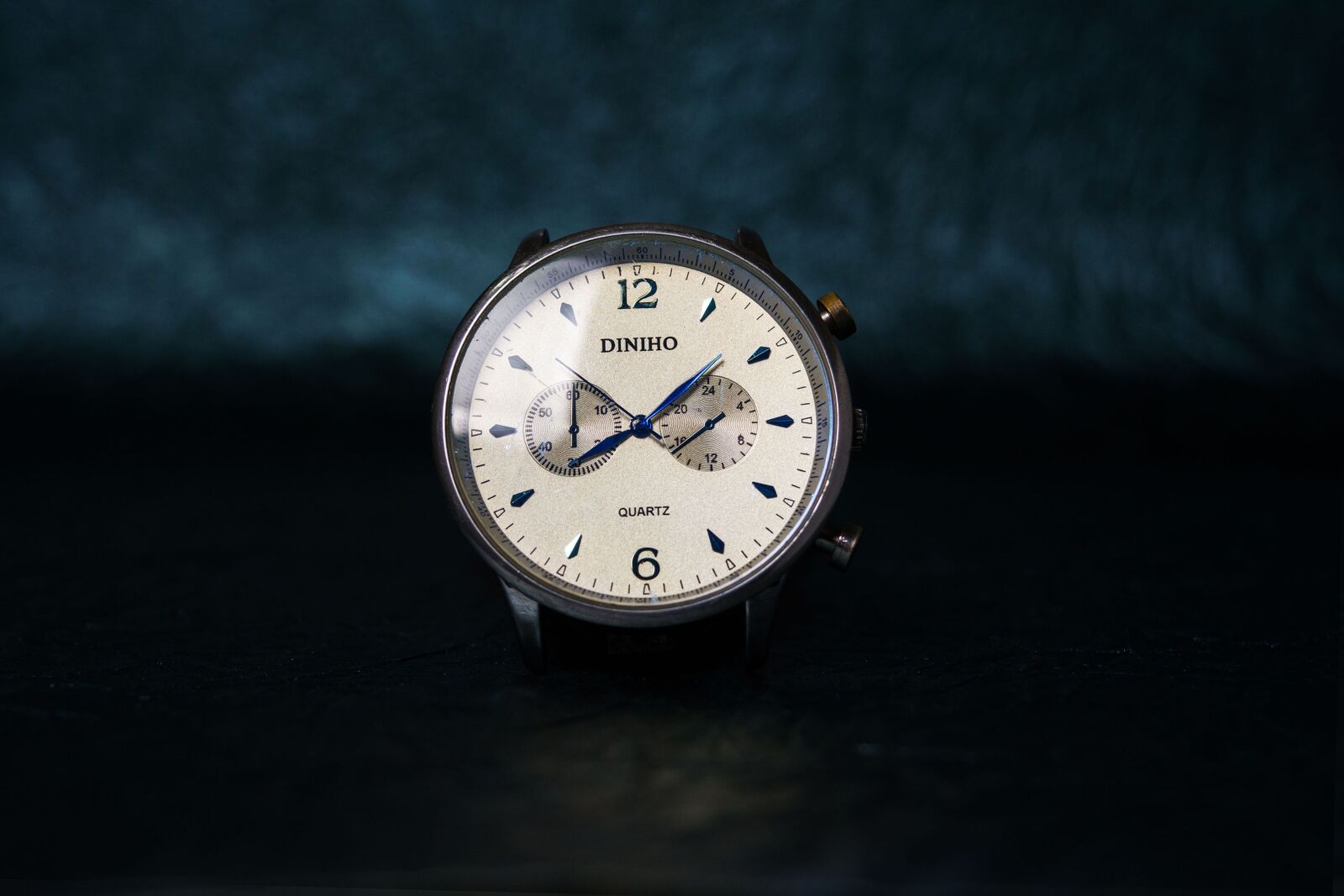 Nikon D5200 sample photo. Watch, clock, time photography