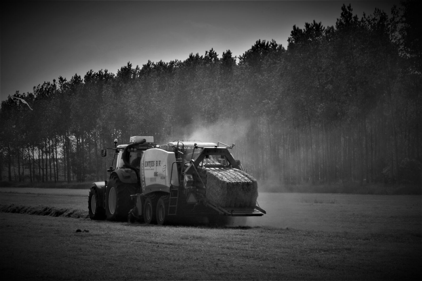 Nikon D5200 sample photo. Wage operating, tractor, tractors photography
