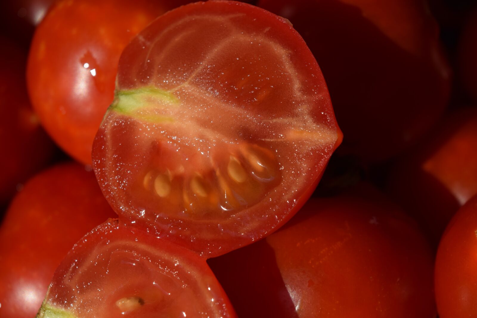 Nikon D3300 sample photo. Tomatoes, ripe, sliced photography