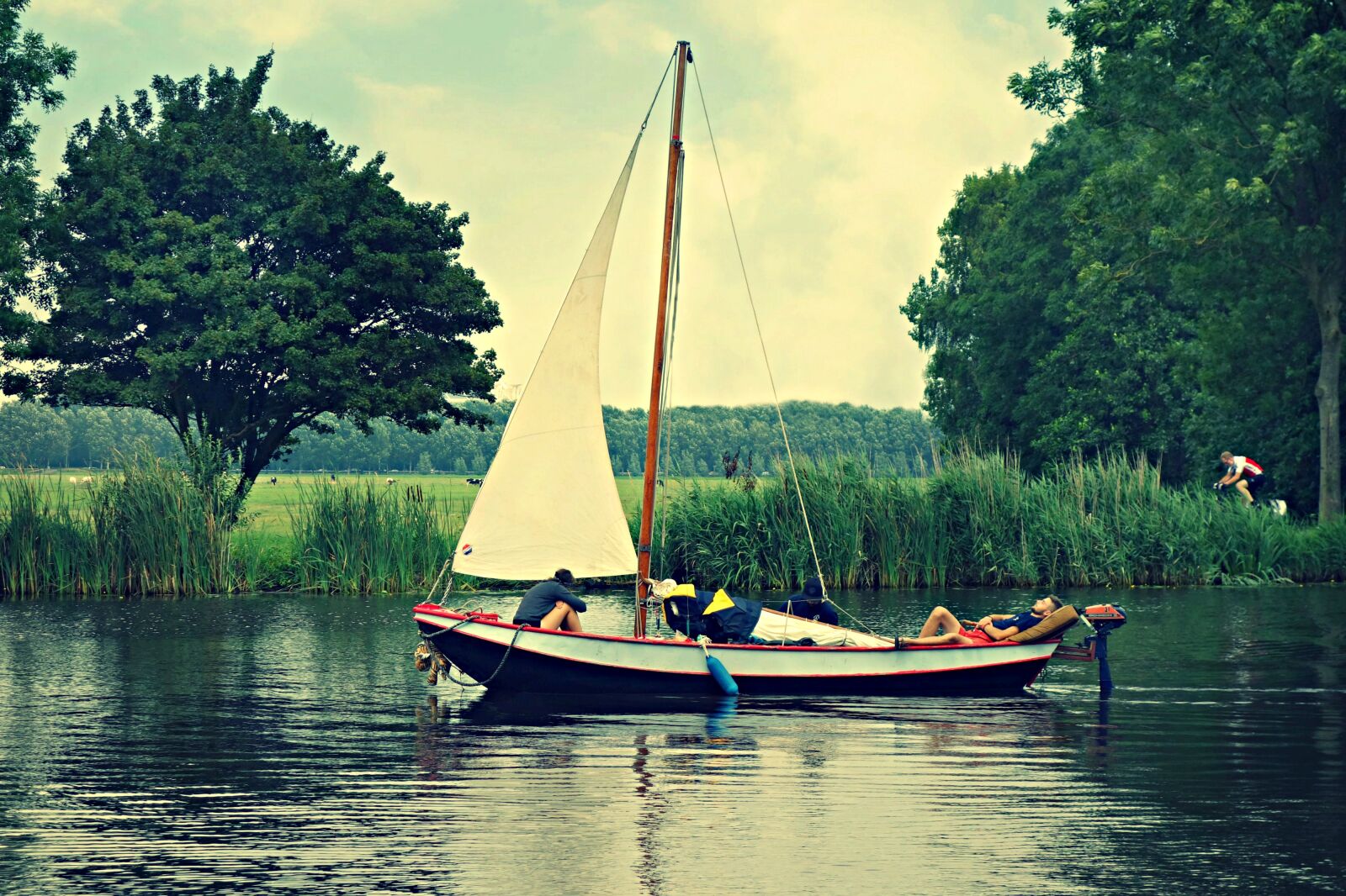 Sony Cyber-shot DSC-RX100 sample photo. Amstel, river, amsterdam, boat photography