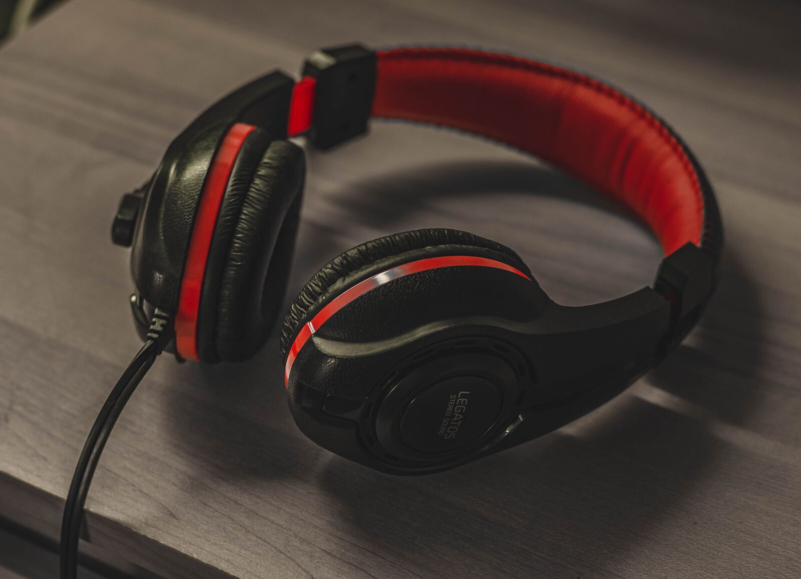 Nikon D5600 sample photo. Headphones, desk, wood photography