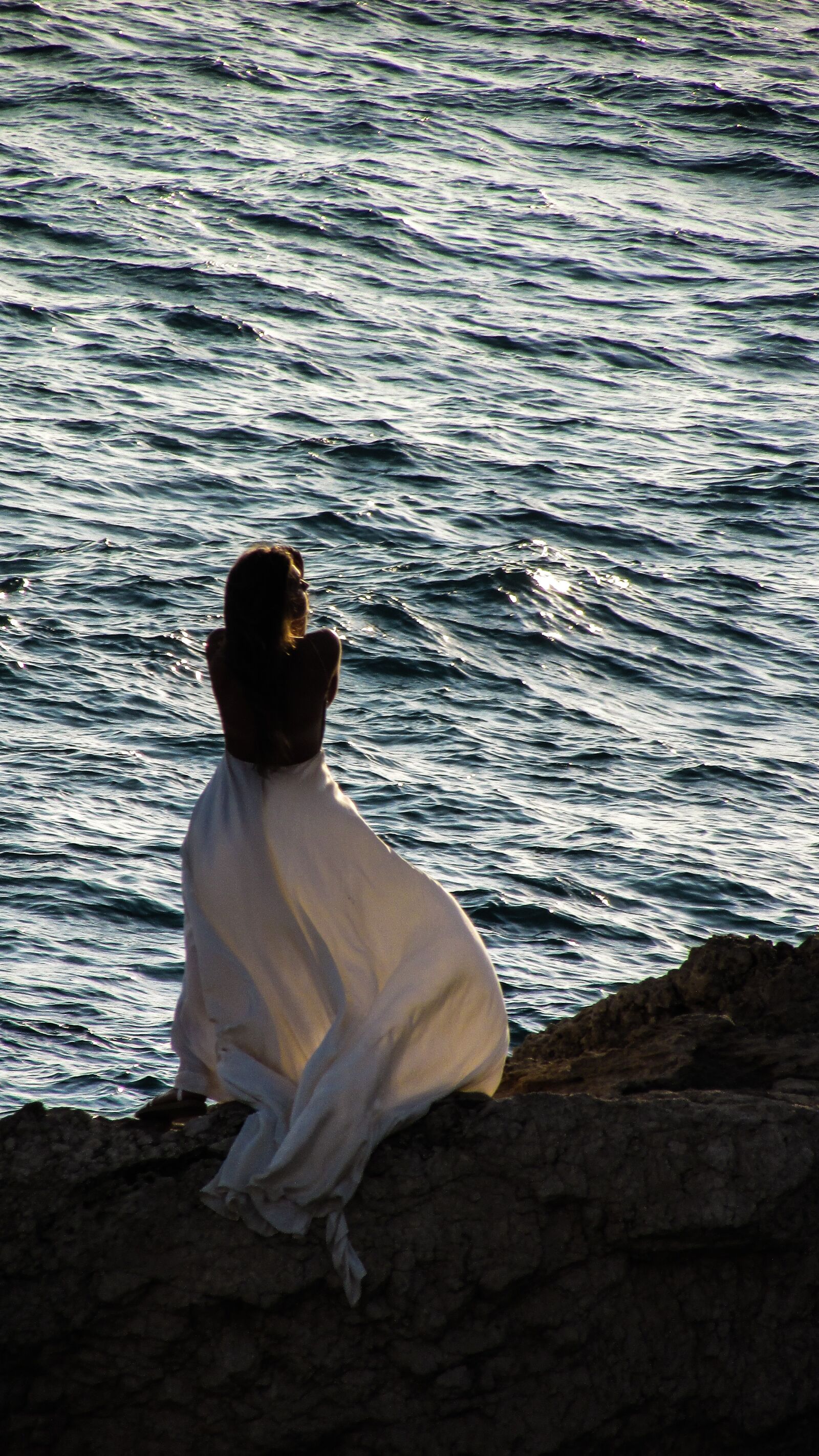 Canon PowerShot SX400 IS sample photo. Woman, sunset, sea photography