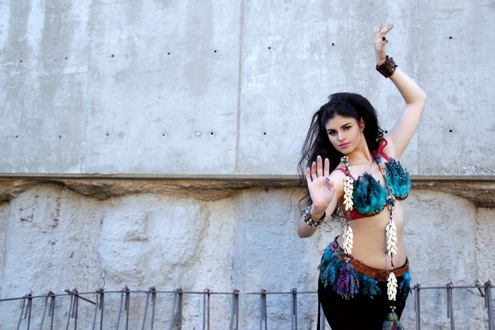 Canon EOS 550D (EOS Rebel T2i / EOS Kiss X4) sample photo. Dancer, bailarina, baile photography