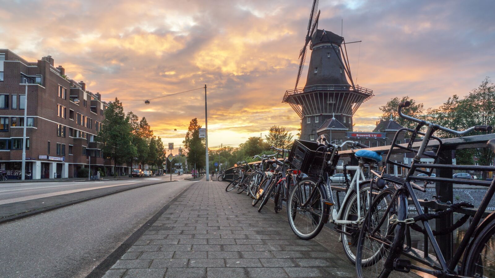 Sony DT 18-135mm F3.5-5.6 SAM sample photo. Holland, netherlands, windmill photography