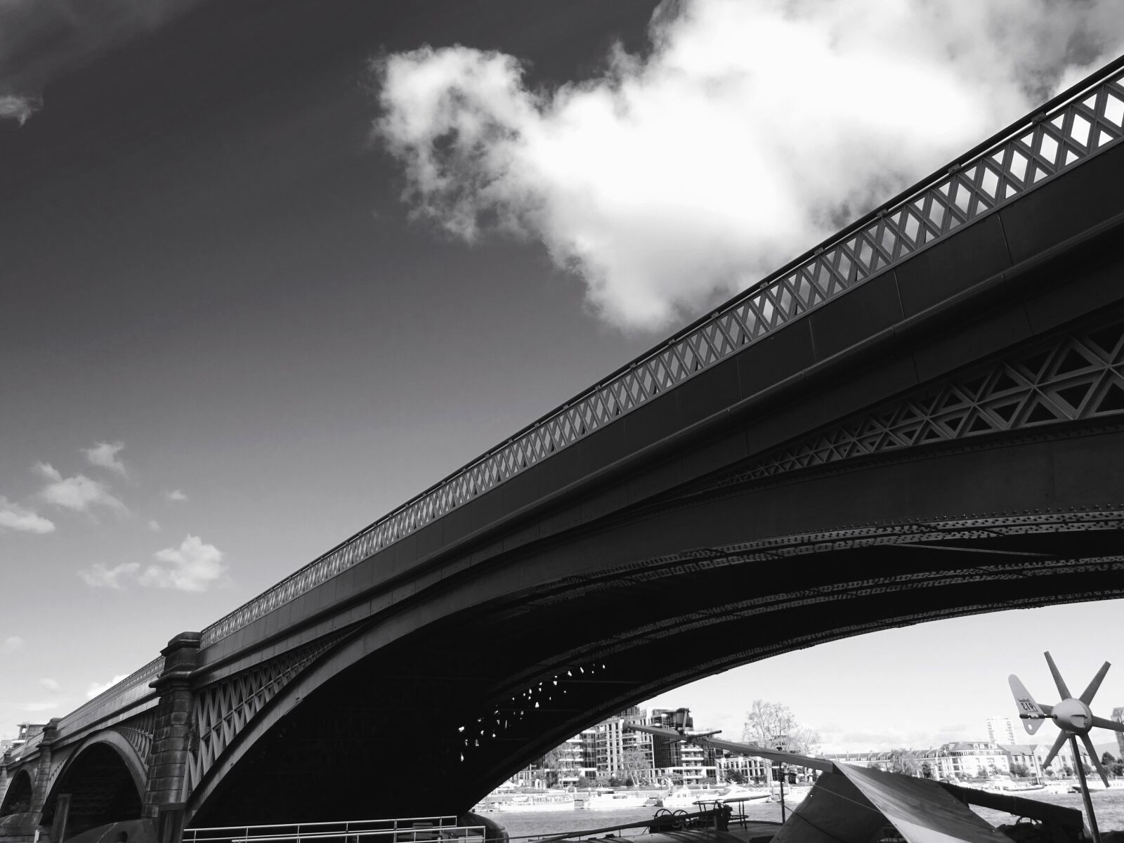 Sony DSC-HX60 sample photo. Bridge, sky, cloud, roof photography