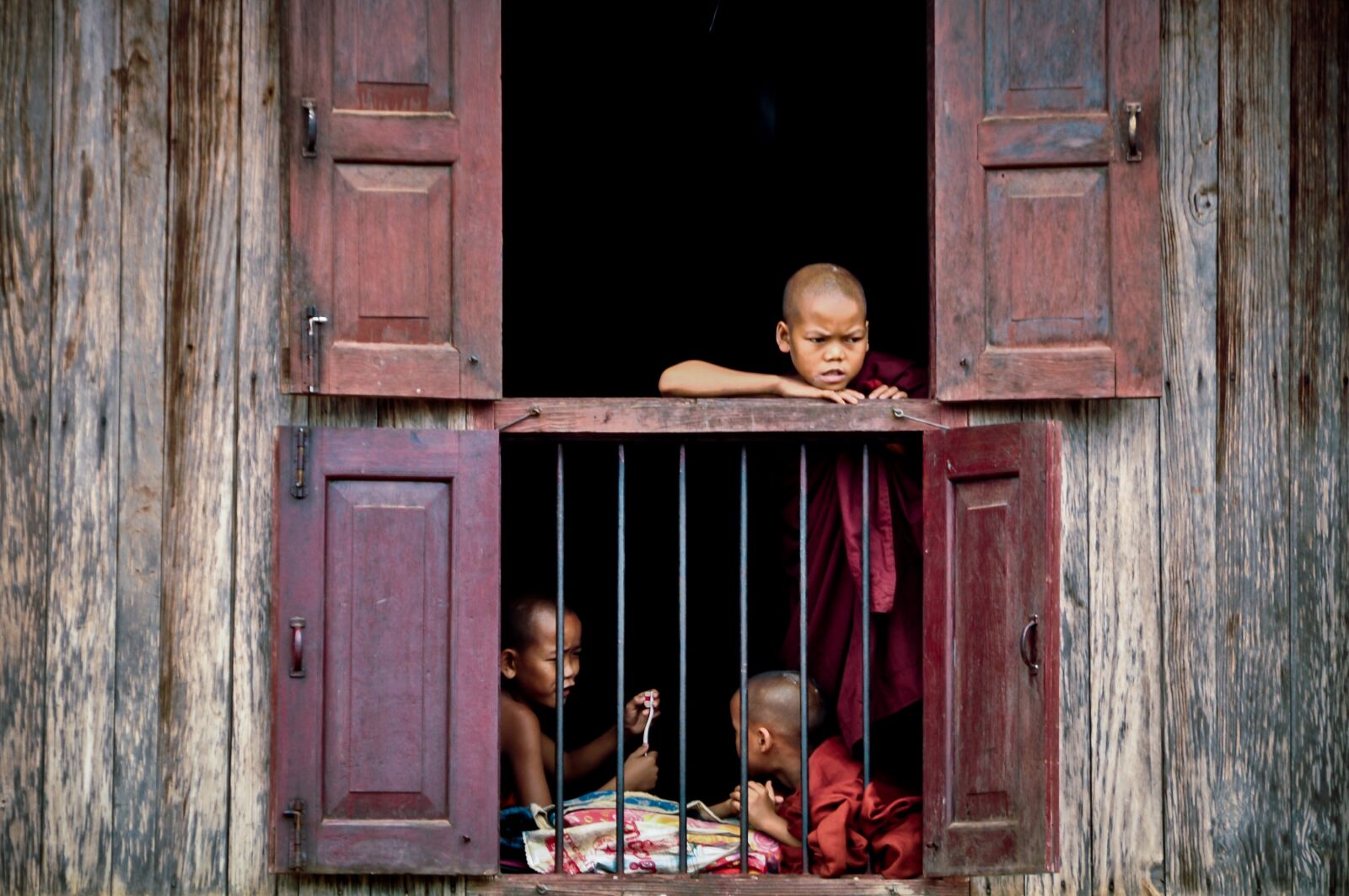 Nikon D90 sample photo. Myanmar, monastery, boyhood photography