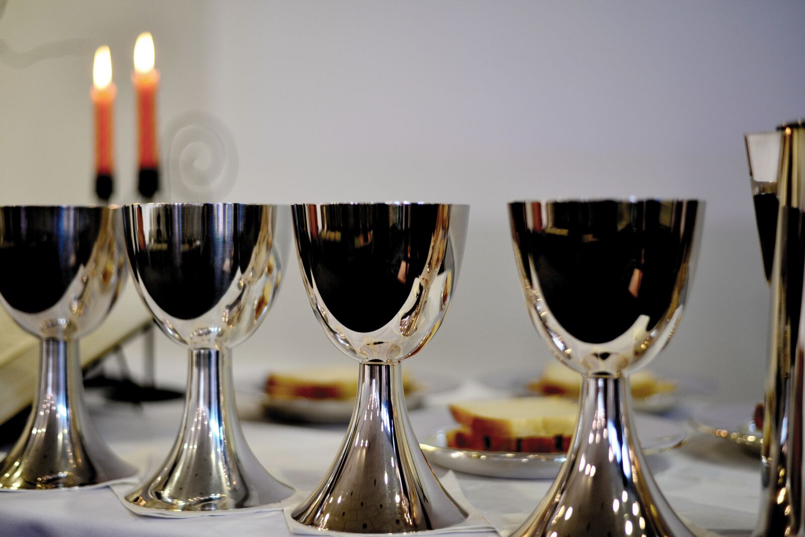 Nikon D610 sample photo. Last supper, the bread photography