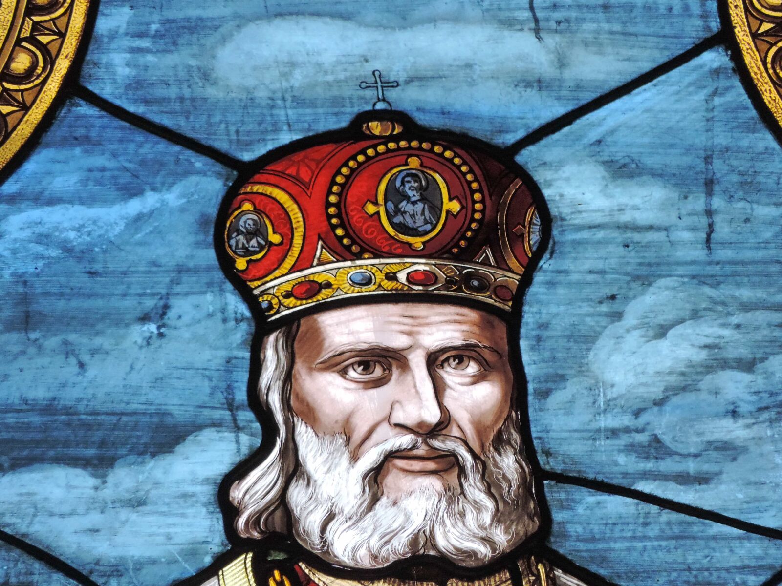 Nikon Coolpix P520 sample photo. King, portrait, stained glass photography