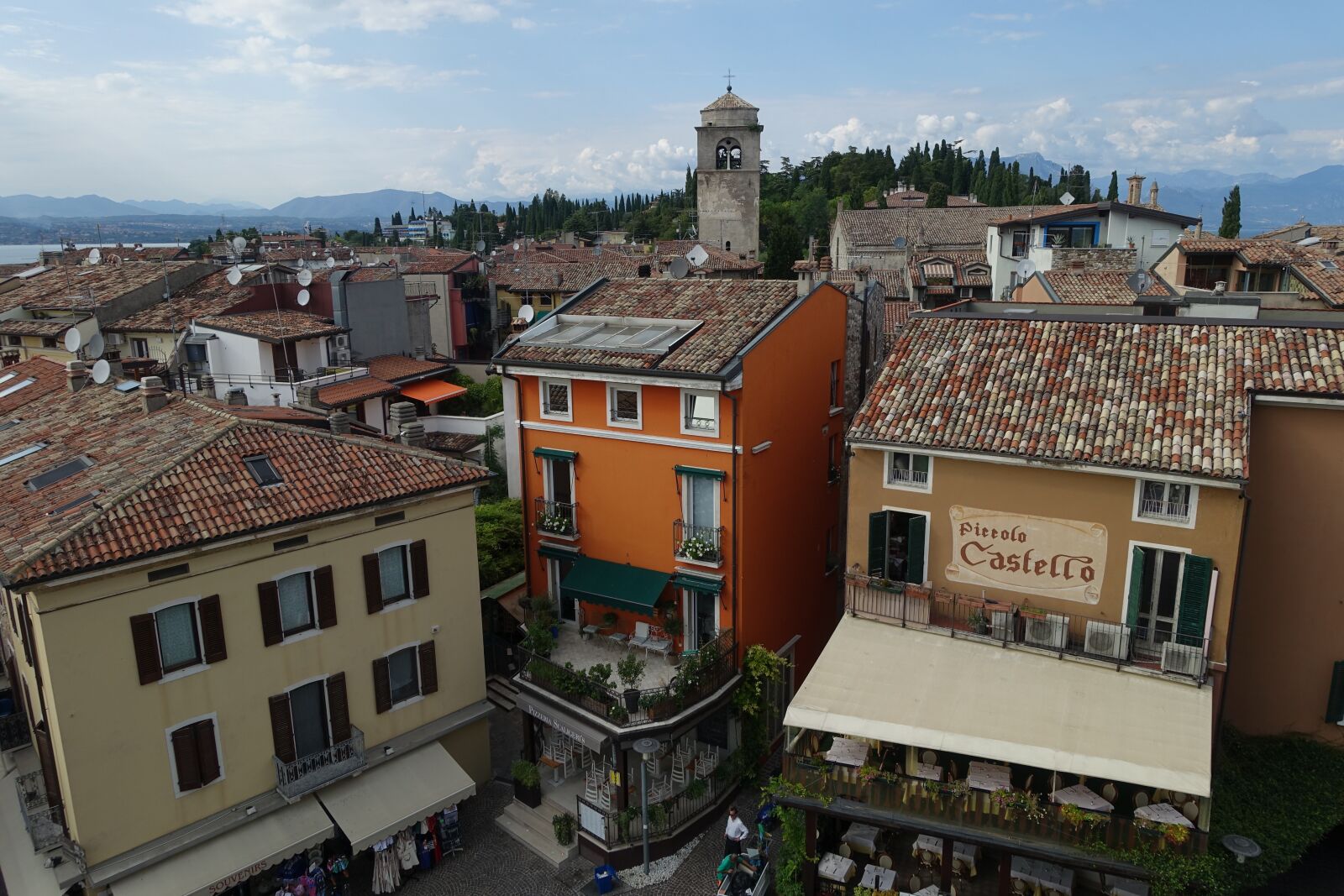 Sony Cyber-shot DSC-RX100 III sample photo. Sermione, italy, houses photography