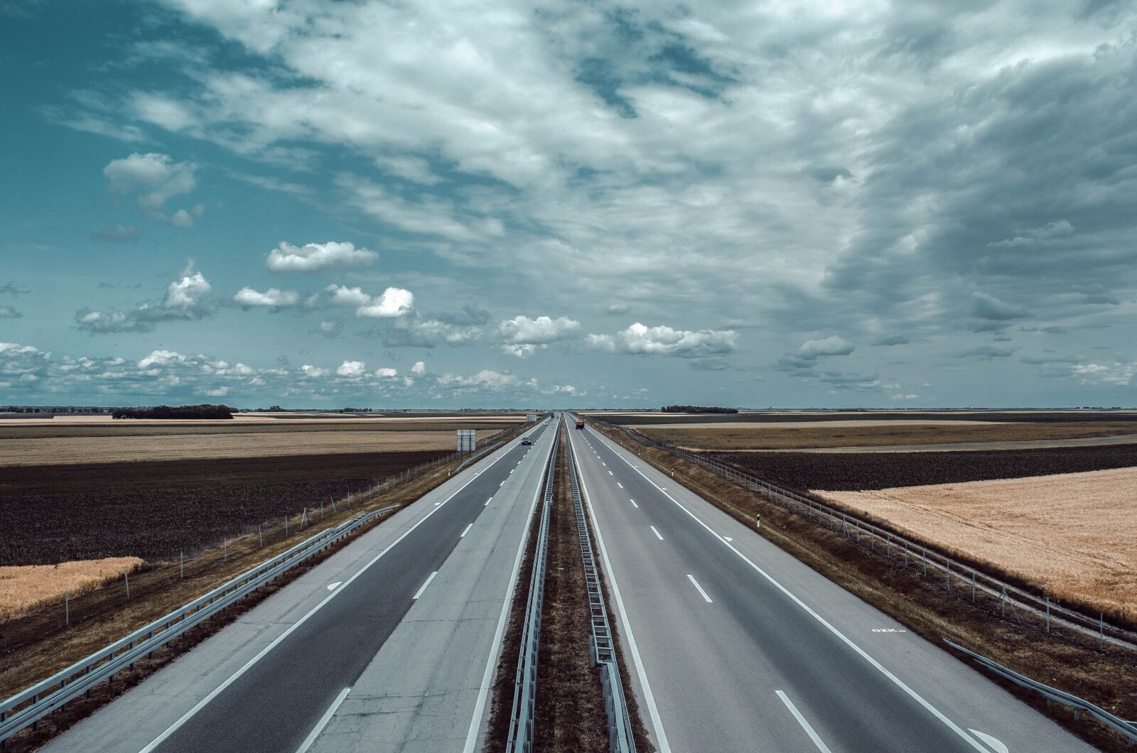 Nikon D5100 sample photo. Highway, sky, road photography