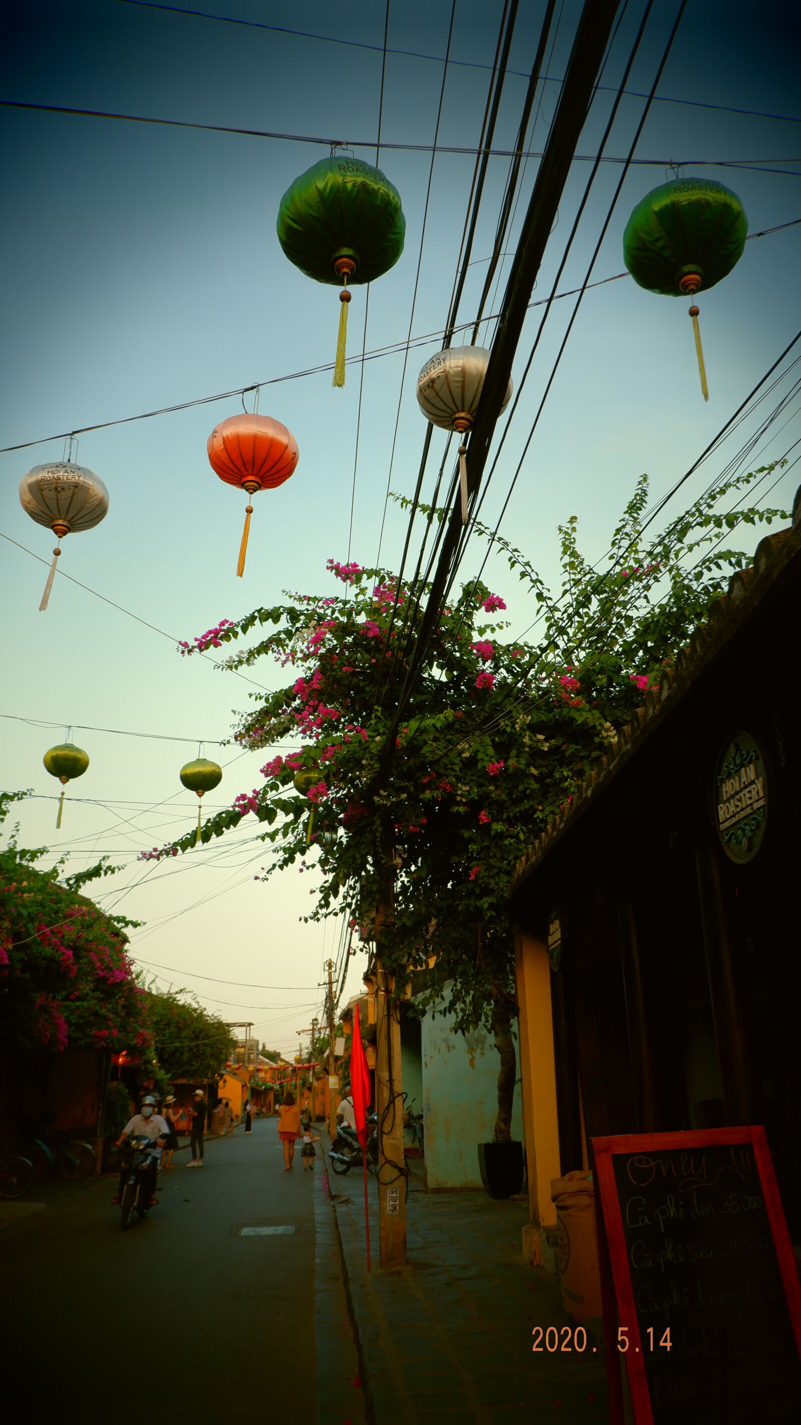 Fujifilm X-A3 + Fujifilm XC 16-50mm F3.5-5.6 OIS II sample photo. Hoian, conner, building photography