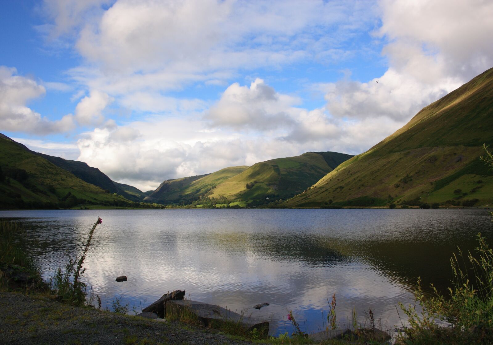 Canon EOS 400D (EOS Digital Rebel XTi / EOS Kiss Digital X) sample photo. Talyllyn, tywyn, wales photography