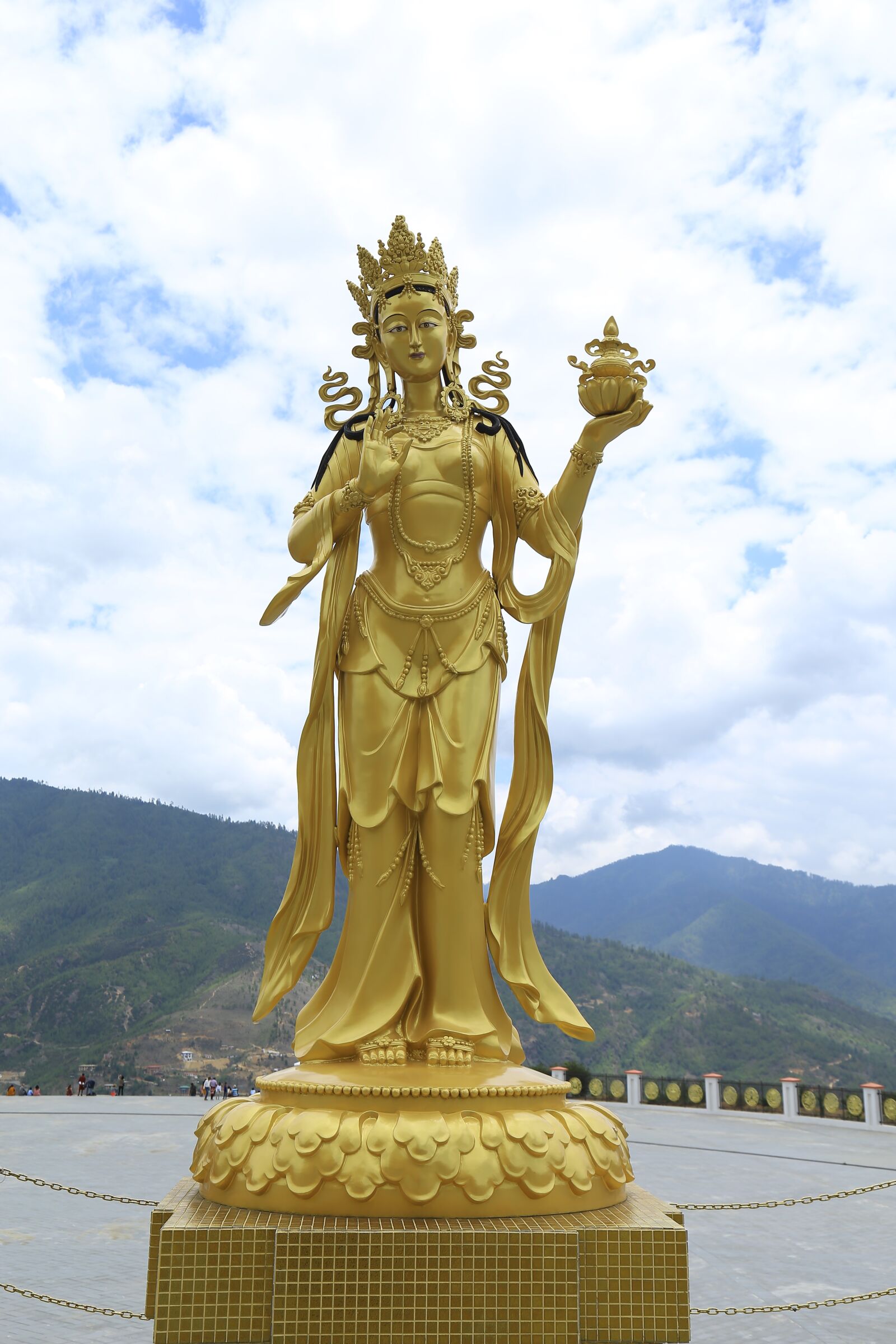 Canon EOS 6D + Canon EF 24-105mm F4L IS USM sample photo. Goddess, bhutan, statue photography