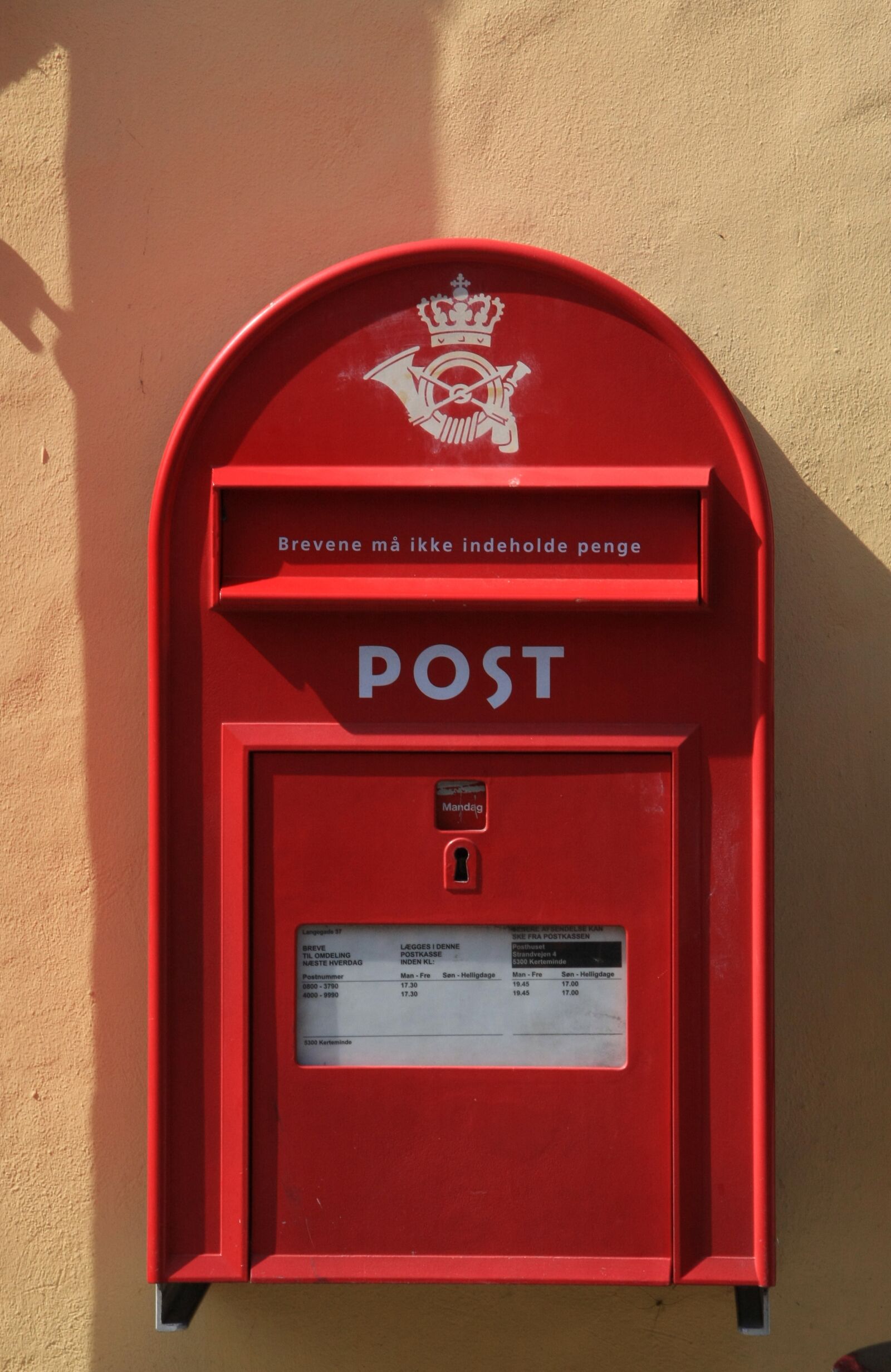 Canon EOS 40D sample photo. Postbox, red, mail photography