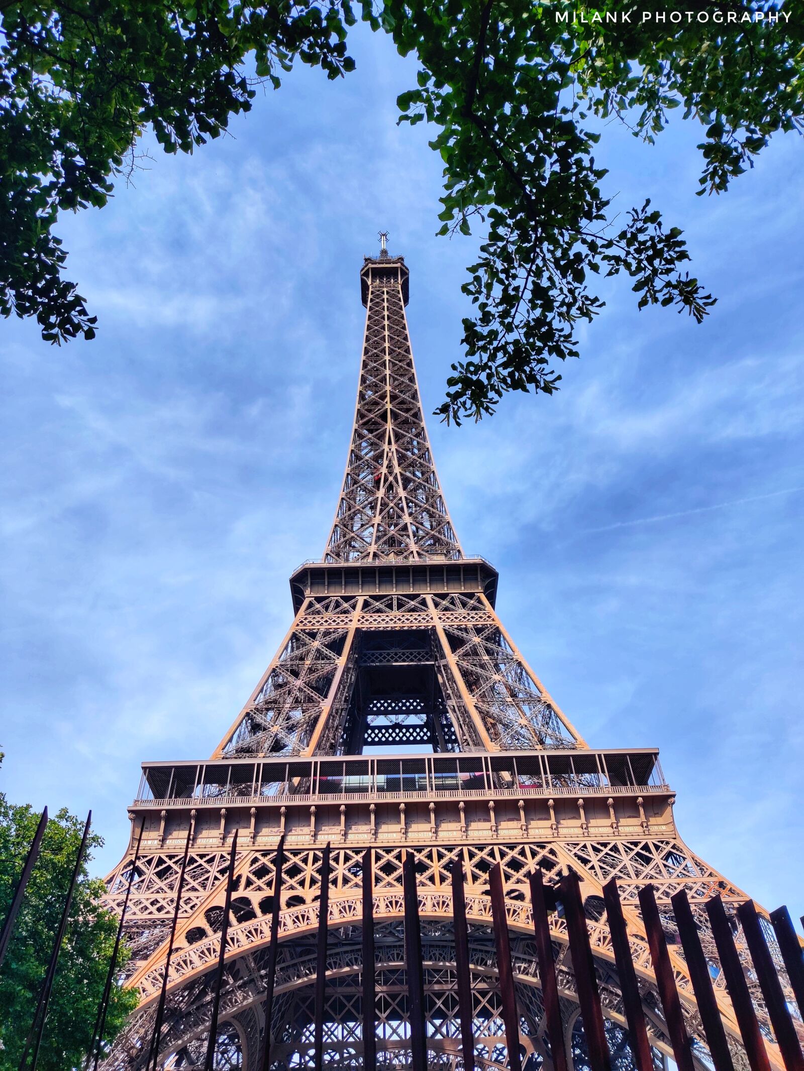 OnePlus GM1901 sample photo. Eiffel tower, day view photography