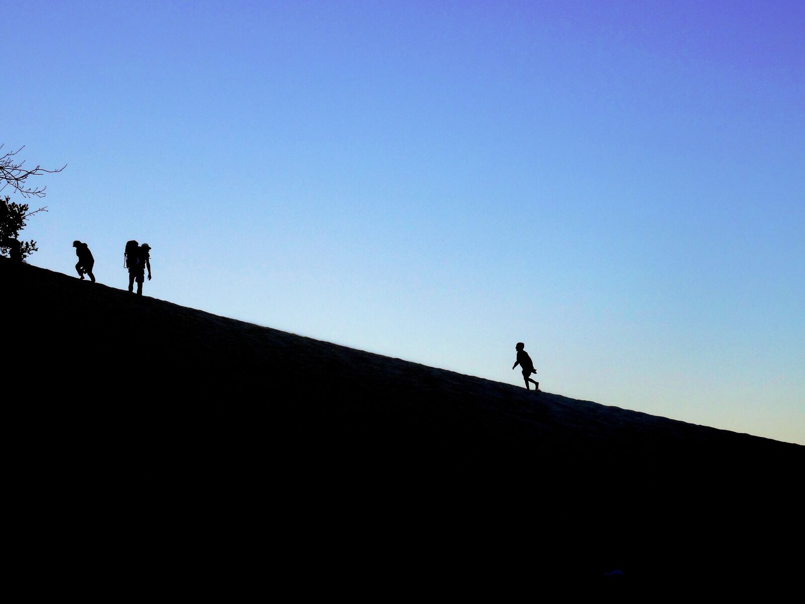 Sony Cyber-shot DSC-HX50V sample photo. Silhouette, shadow, group photography