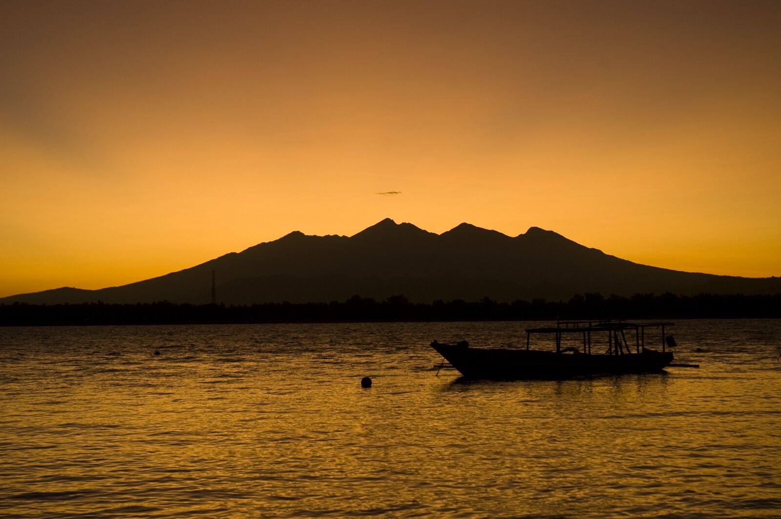 Nikon D70s sample photo. Sunrise, beach, vacation photography