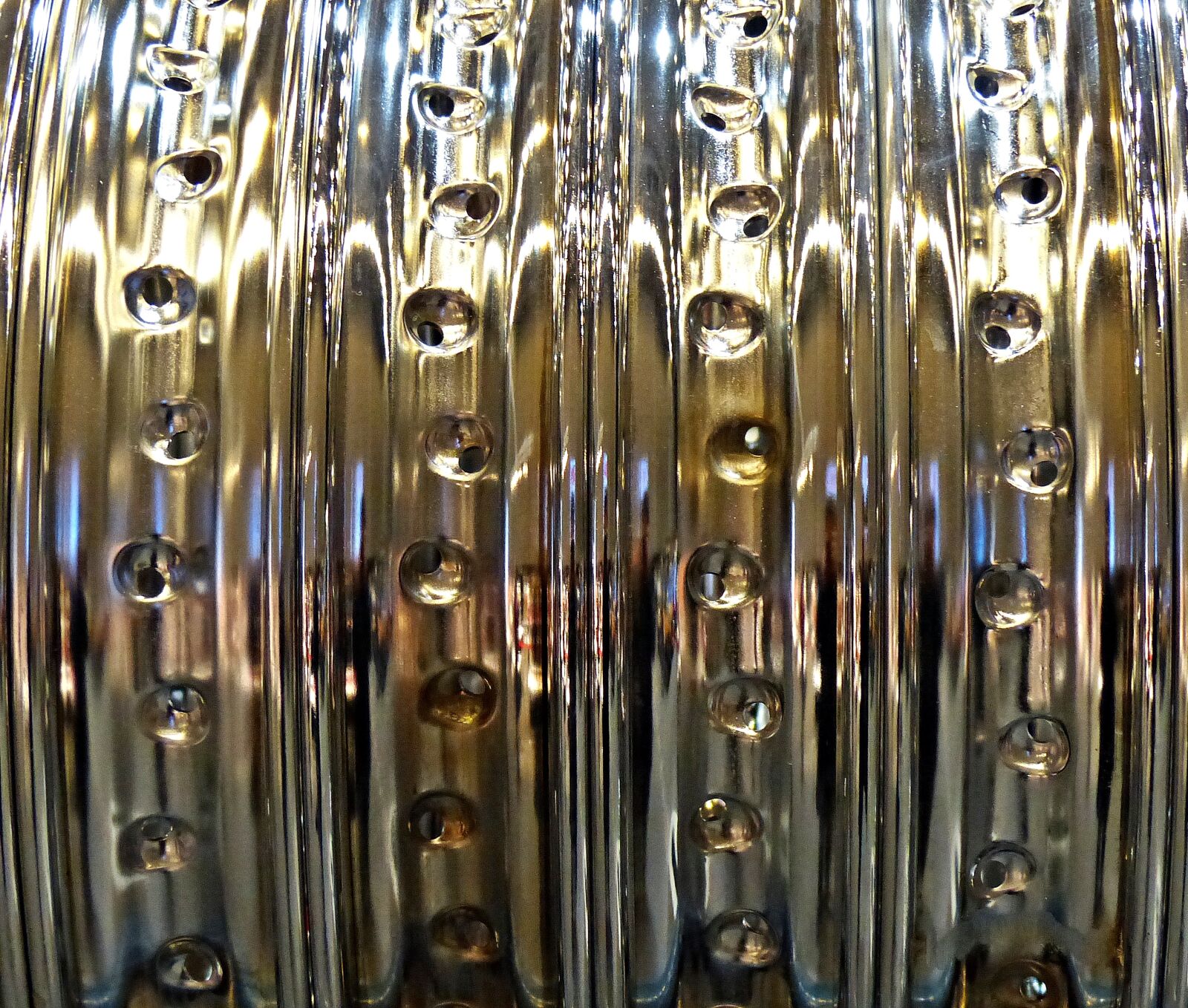 Panasonic Lumix DMC-FZ200 sample photo. Background, chrome, metal photography