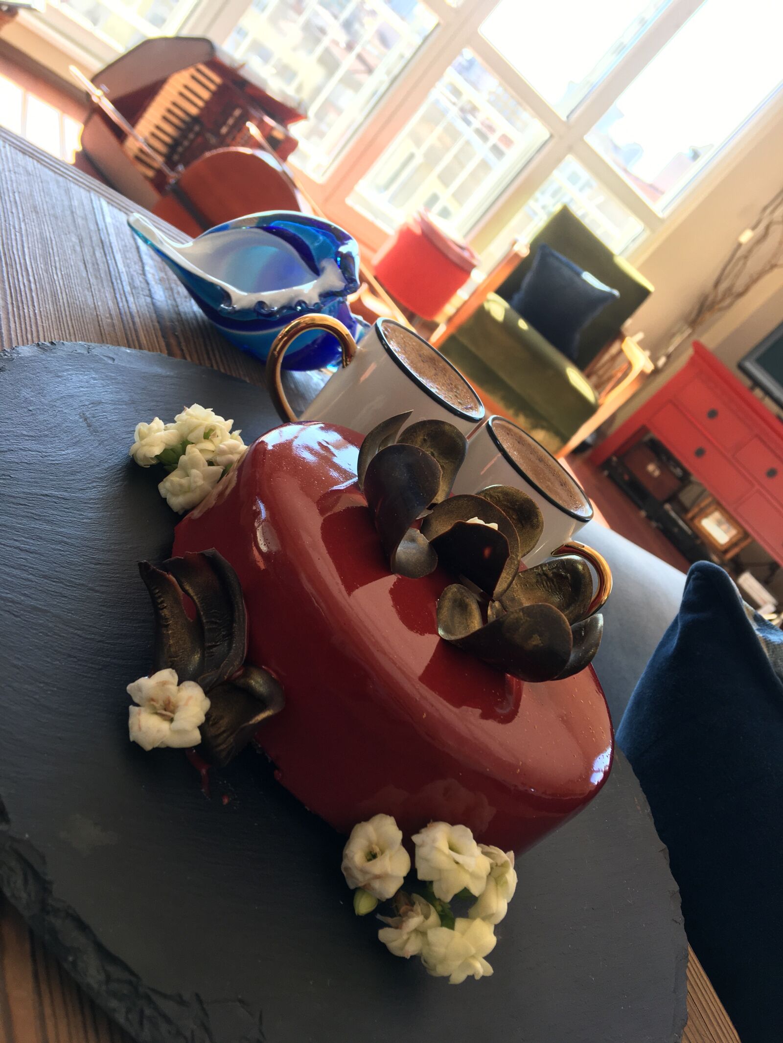 iPhone 6s Plus back camera 4.15mm f/2.2 sample photo. Cake, delicious, bake photography
