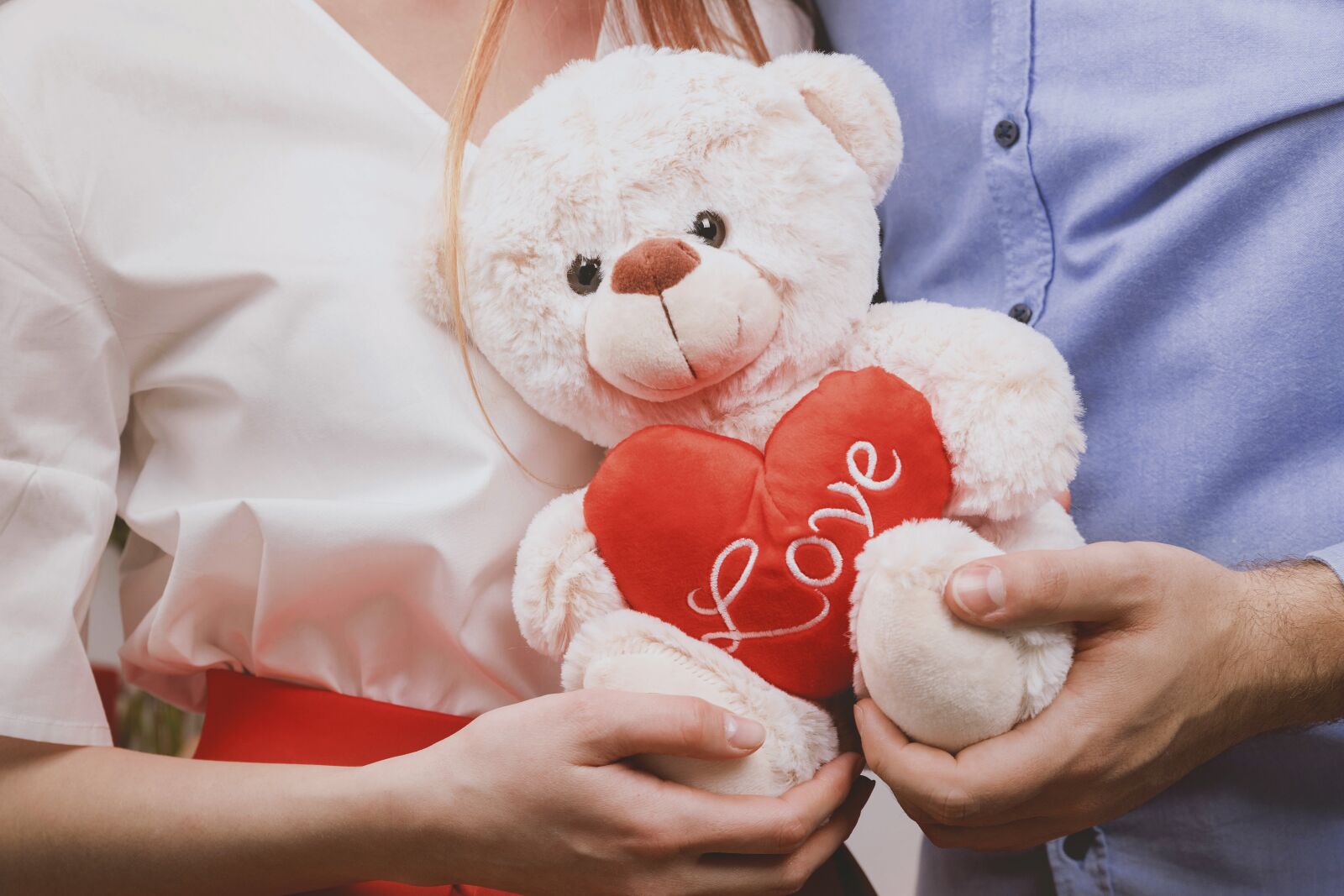 Canon EOS 6D Mark II sample photo. Love, decoration, couple photography