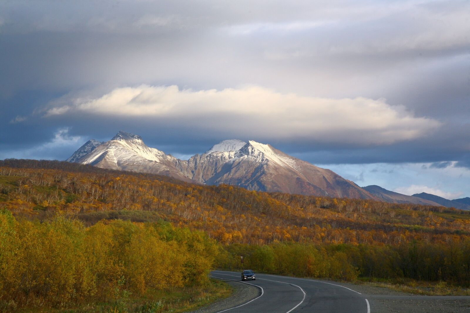 Canon EOS 5D sample photo. Volcano, mountains, ridge photography