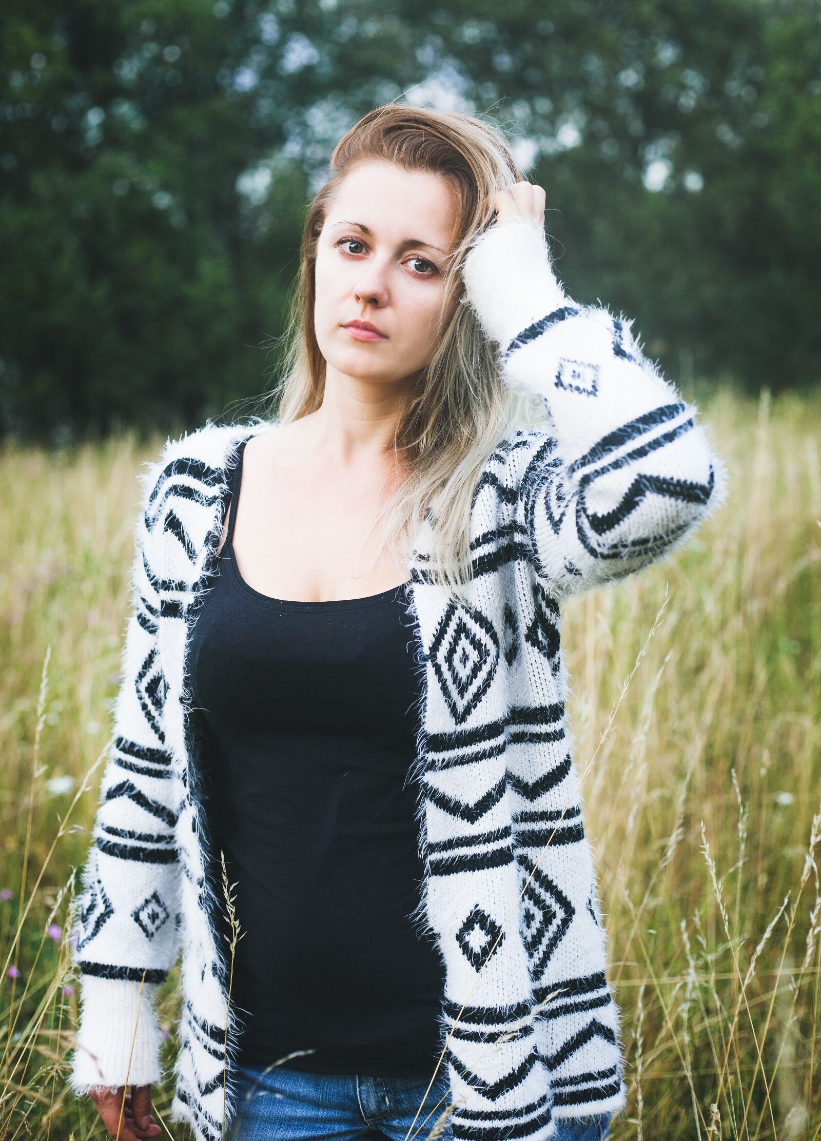 Canon EOS 5D Mark II sample photo. Blonde, hair, eyes photography