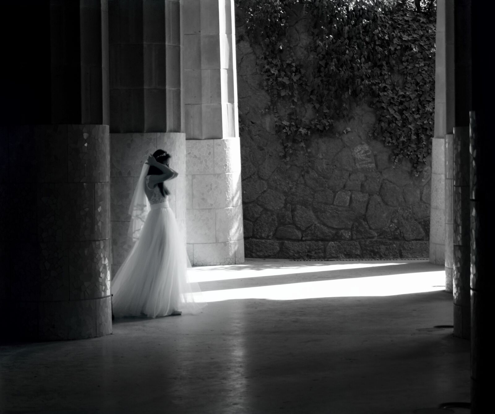 Olympus E-330 (EVOLT E-330) sample photo. Barcelona, guell park, wedding photography