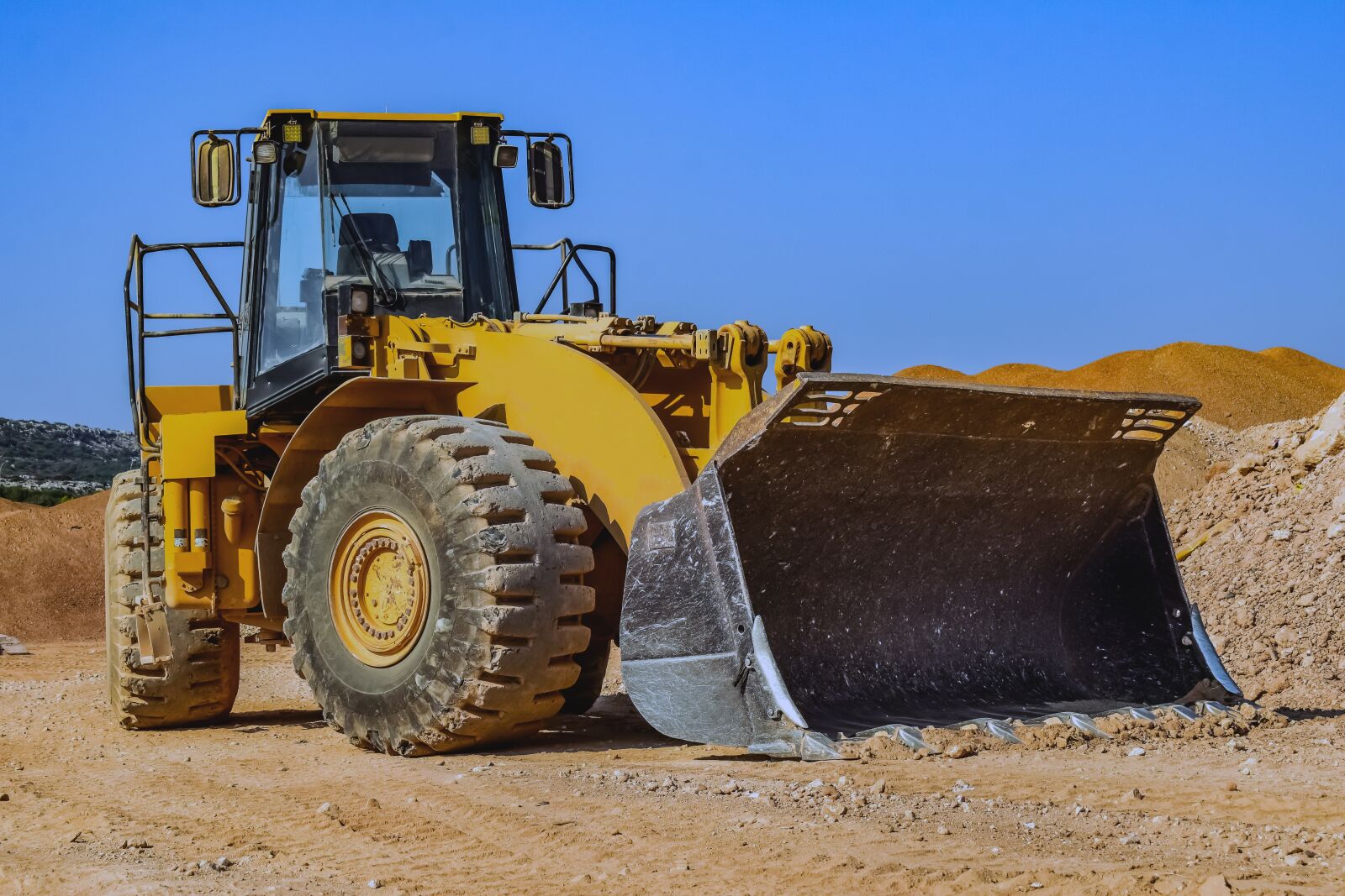 Nikon D3300 sample photo. Bulldozer, dozer loader, gravel photography