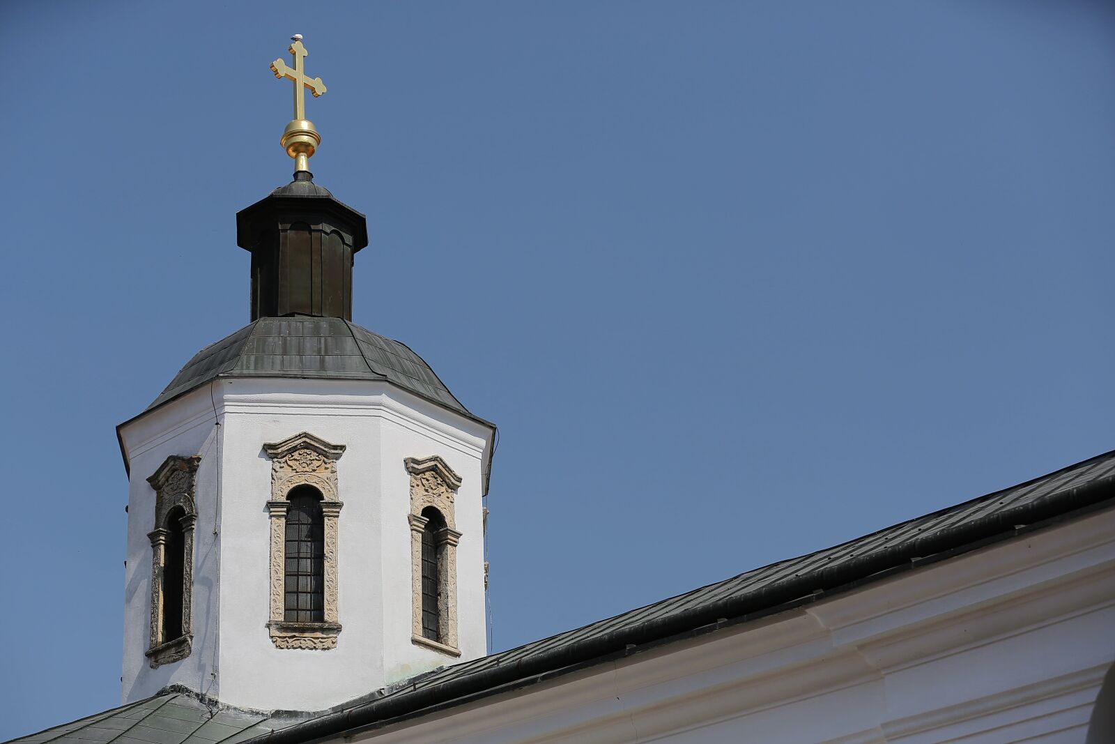 Canon EOS 5D Mark III sample photo. Gold, church tower, cross photography