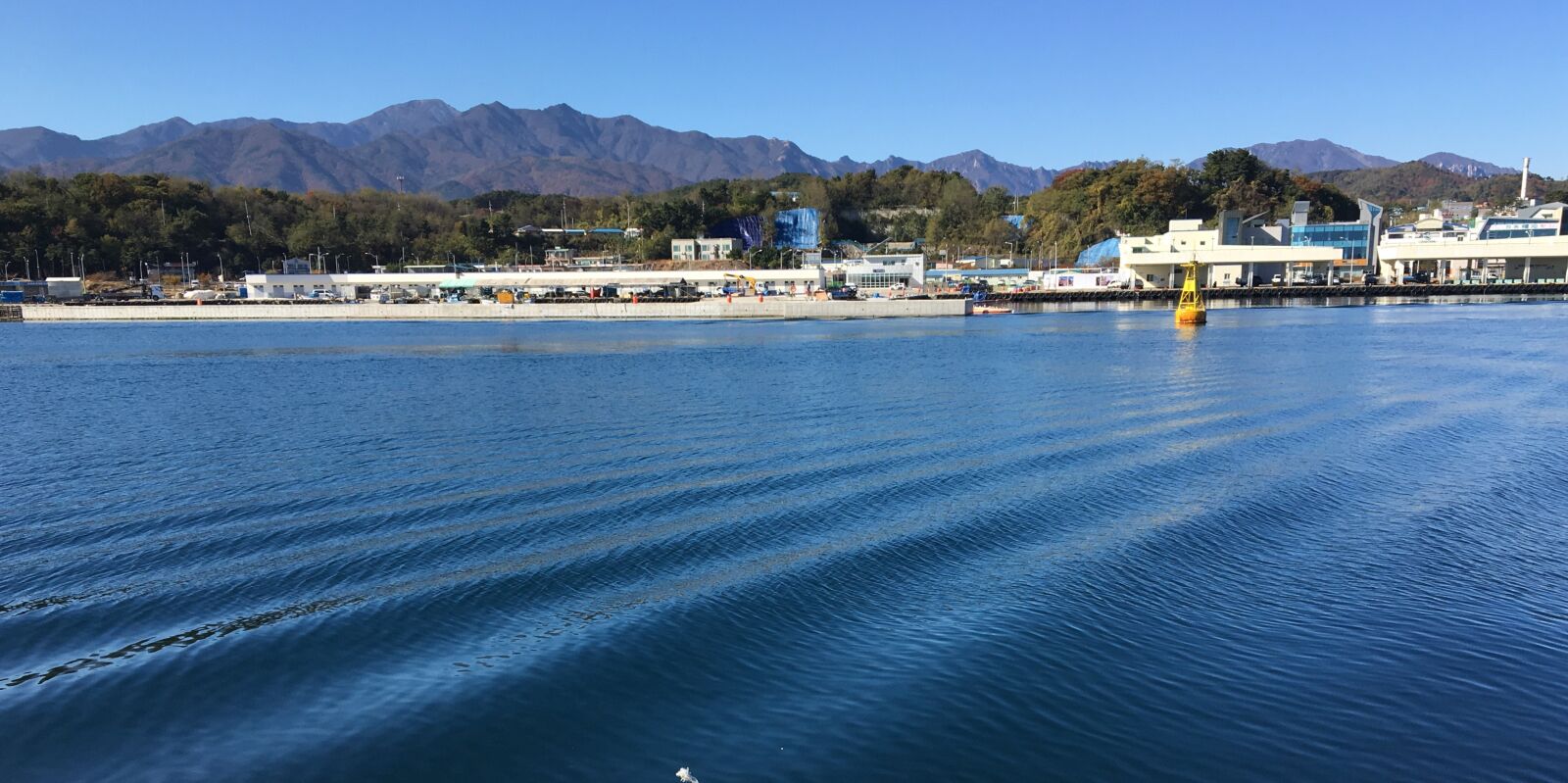 Apple iPhone 6s sample photo. Wave, sea, vacation photography
