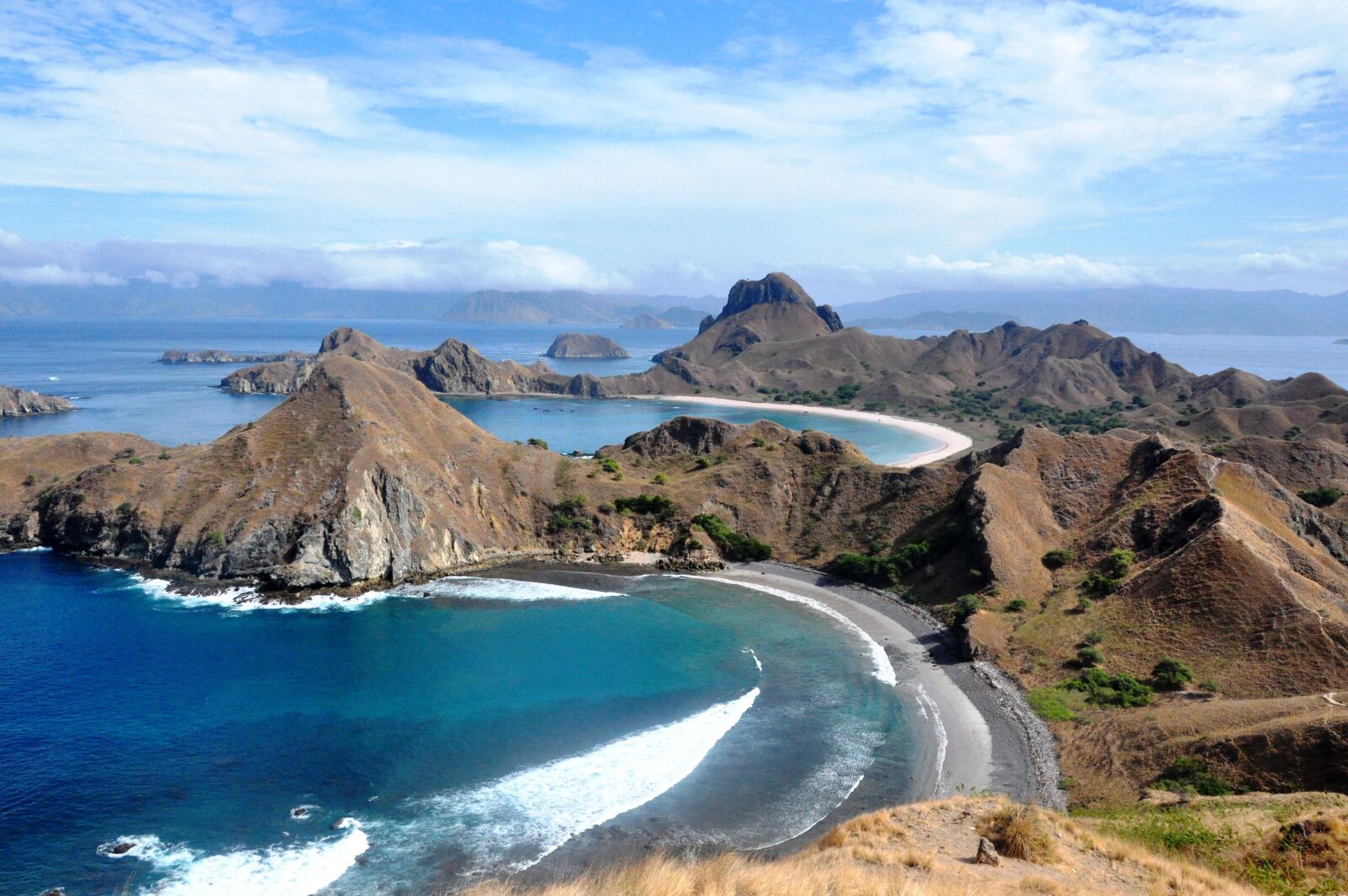 Nikon D90 sample photo. Labuanbajo, padarisland, background photography