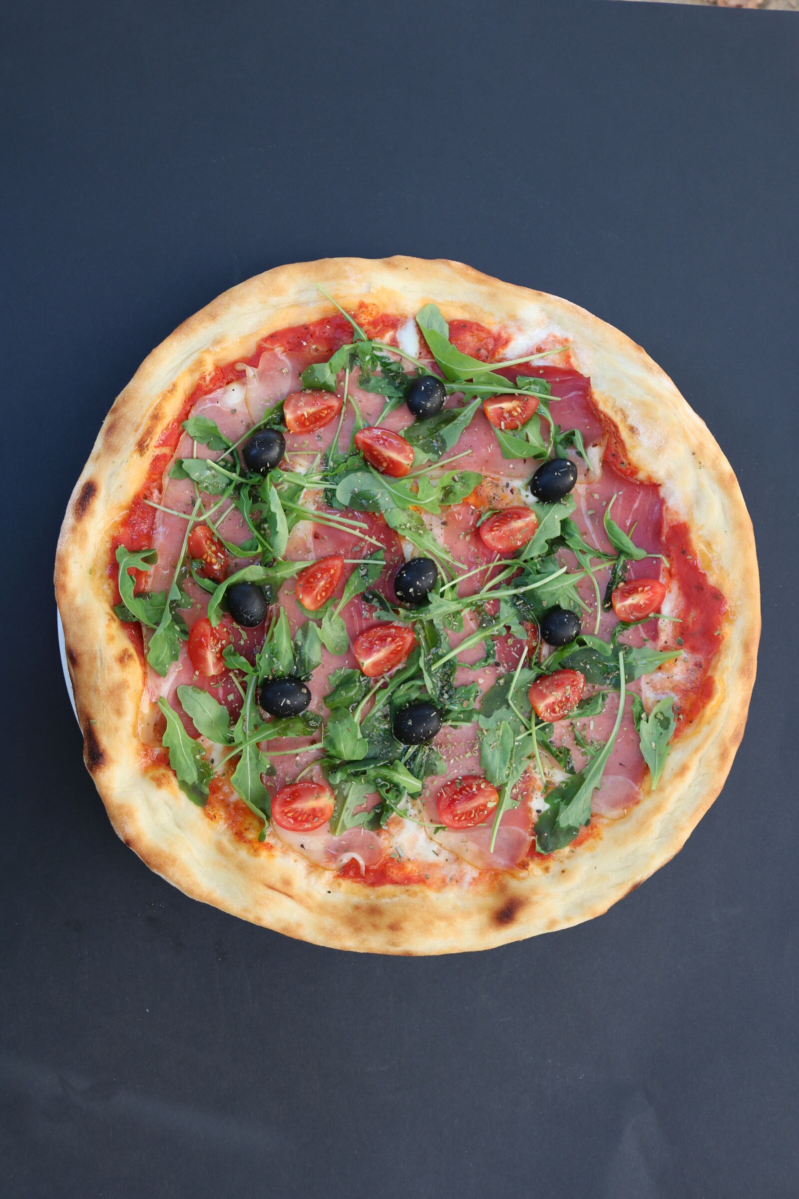 Canon EOS 750D (EOS Rebel T6i / EOS Kiss X8i) sample photo. Pizza, food, italian photography