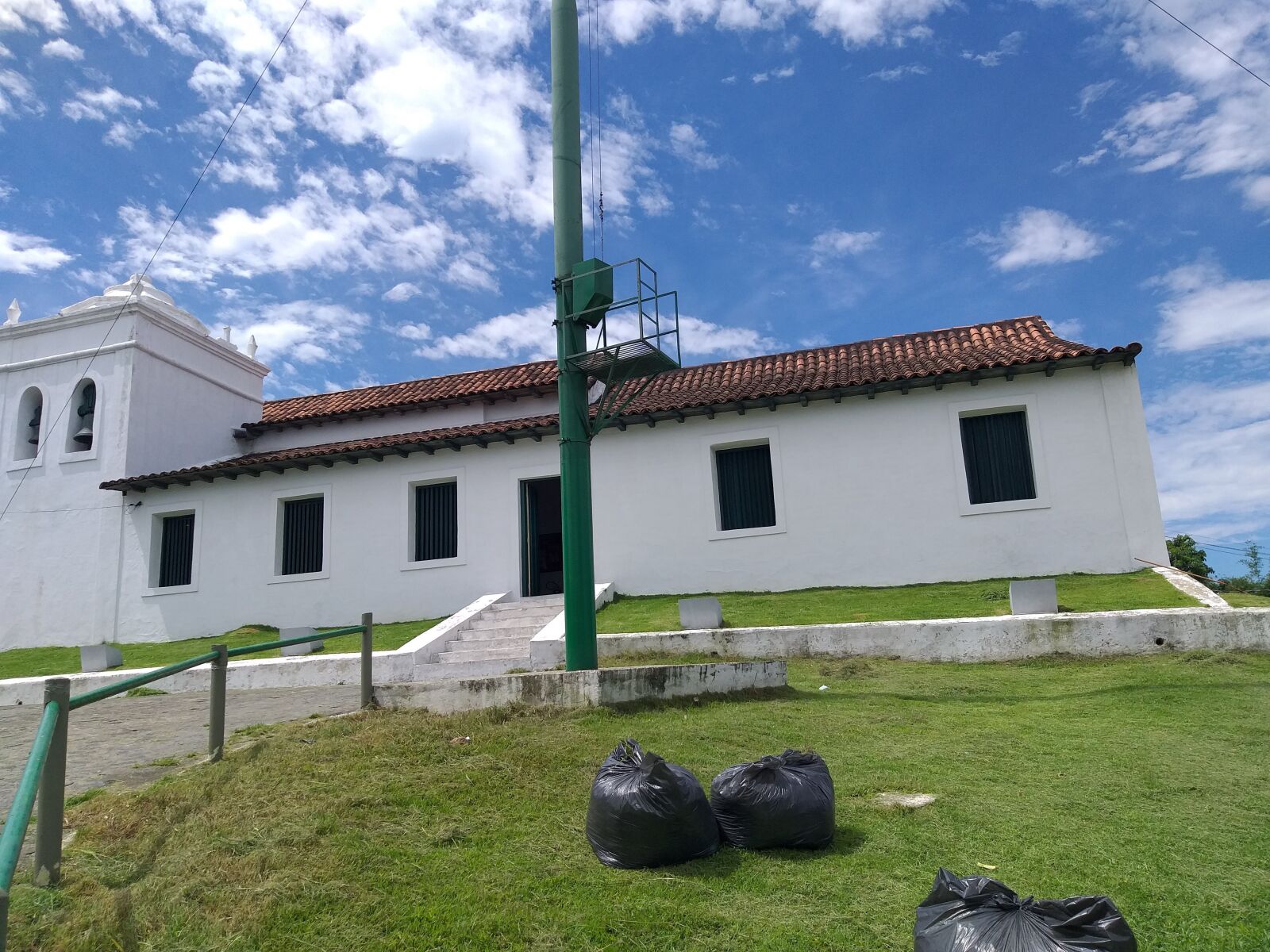 Samsung Galaxy J8 sample photo. Santos, monte serrat, city photography