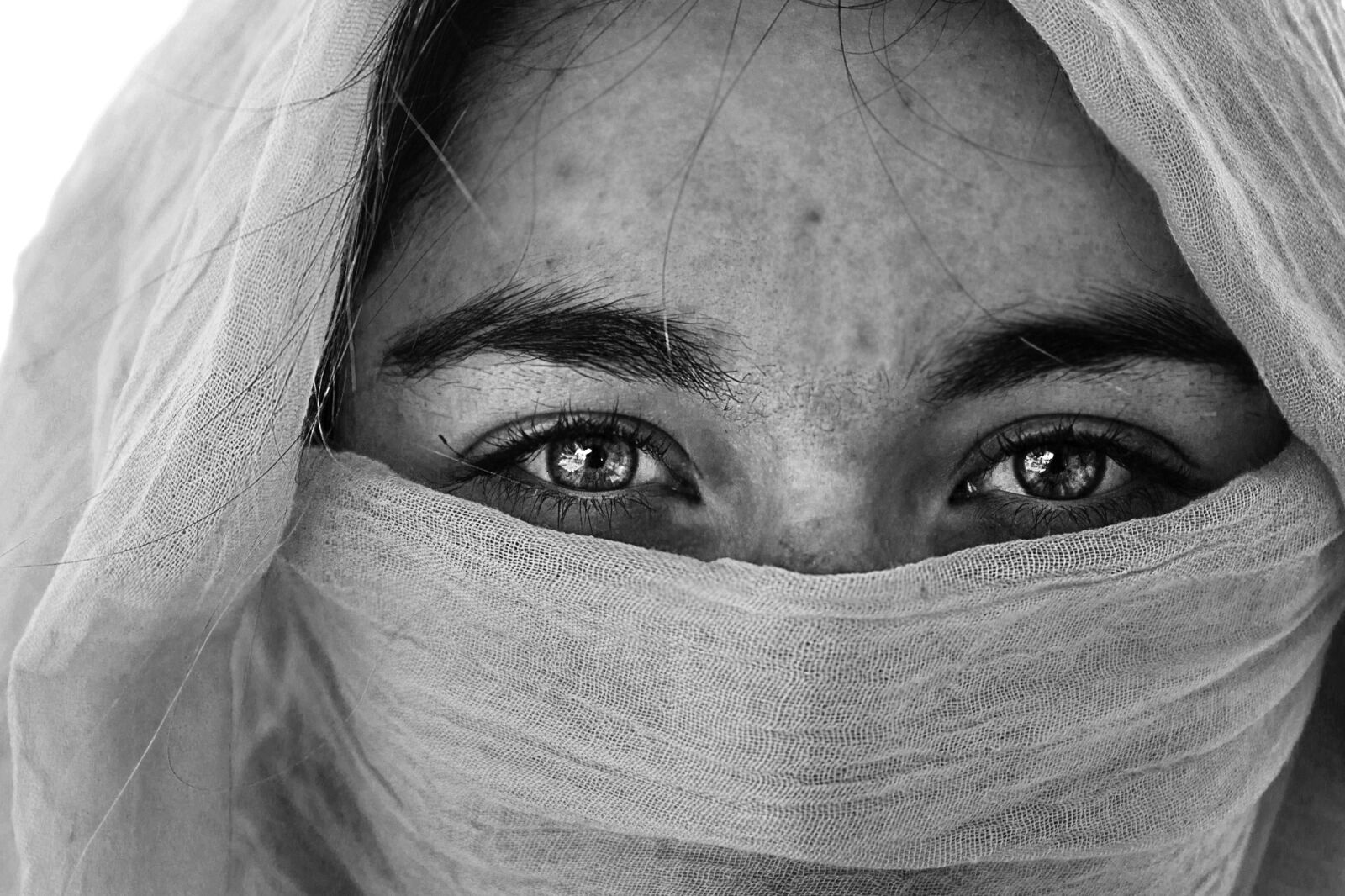 Canon EOS 700D (EOS Rebel T5i / EOS Kiss X7i) sample photo. Beautiful, woman, headscarf photography