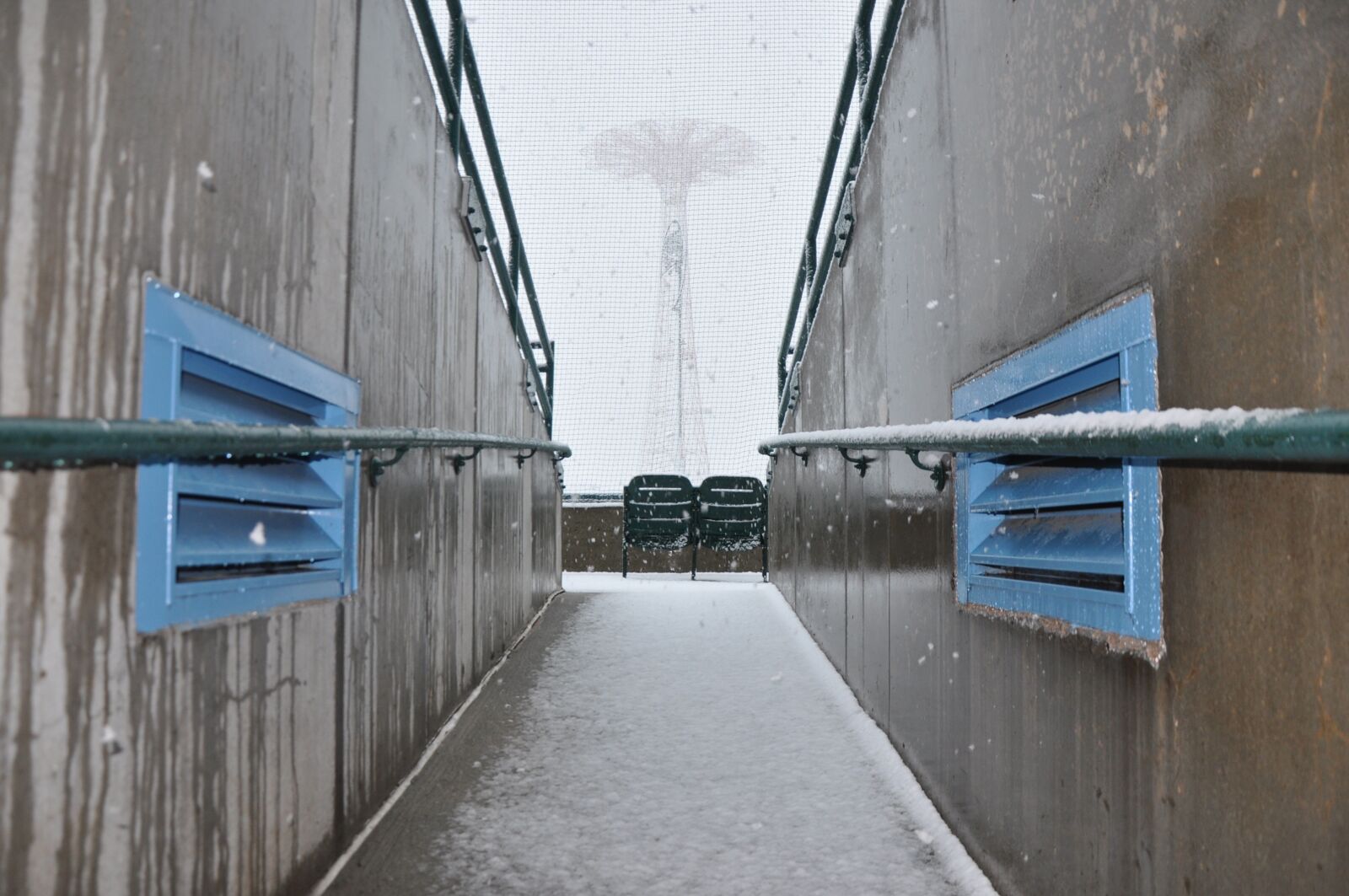 Nikon D90 sample photo. Snow, stadium, ballpark photography