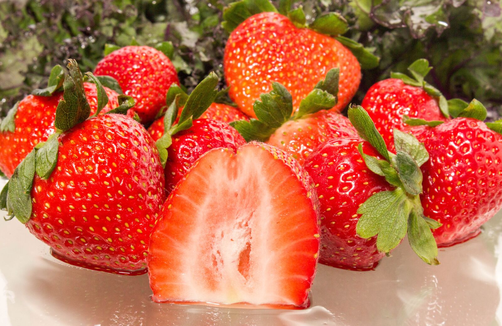 Canon EOS 700D (EOS Rebel T5i / EOS Kiss X7i) sample photo. Fruit, strawberry, food photography