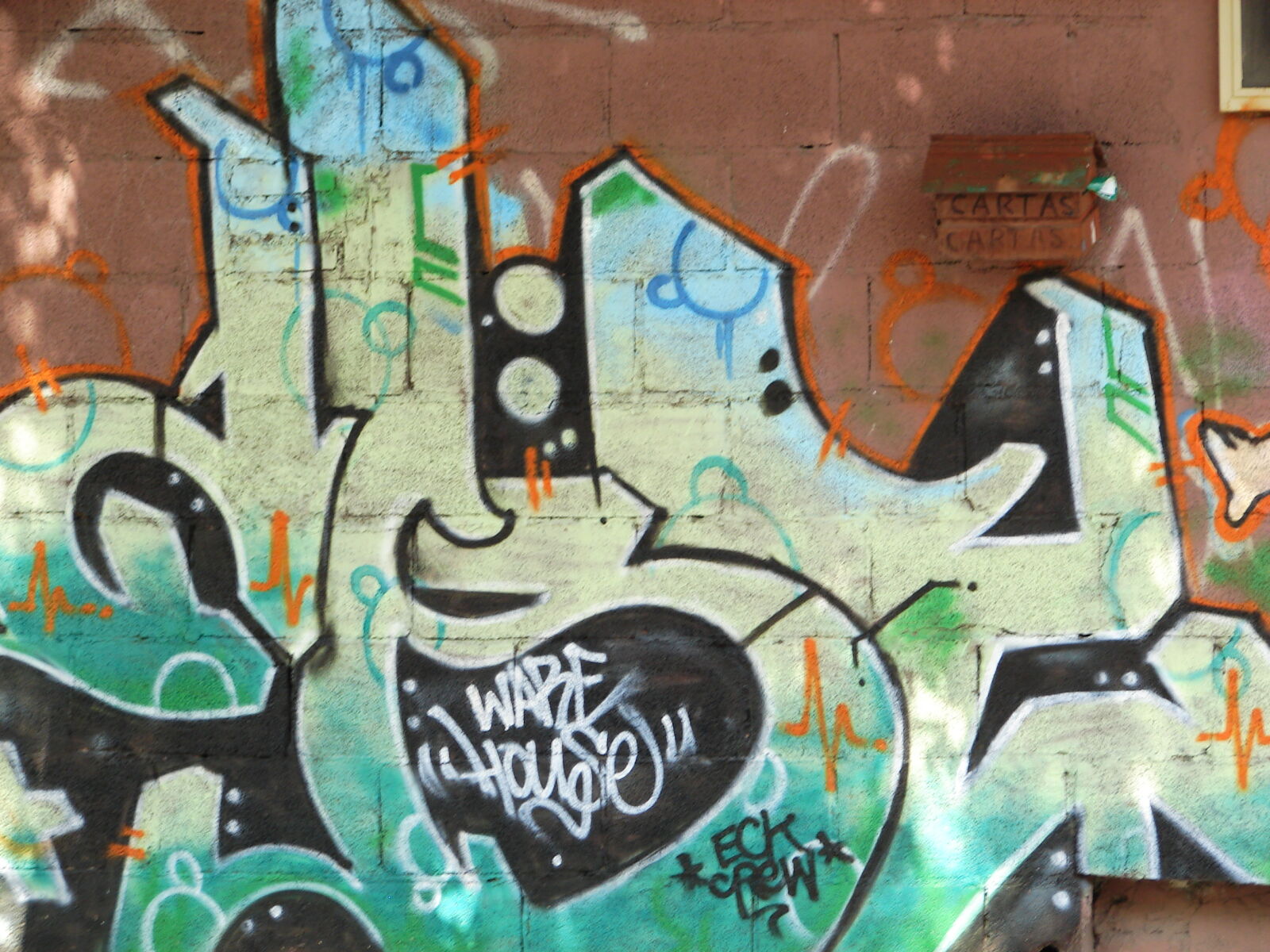Sony DSC-H1 sample photo. Close, up, of, graffiti photography
