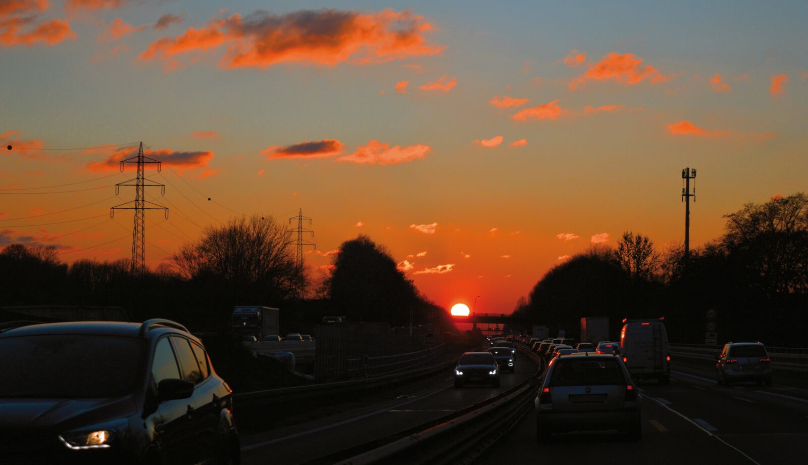 Nikon D3200 sample photo. Highway, traffic, sunset photography