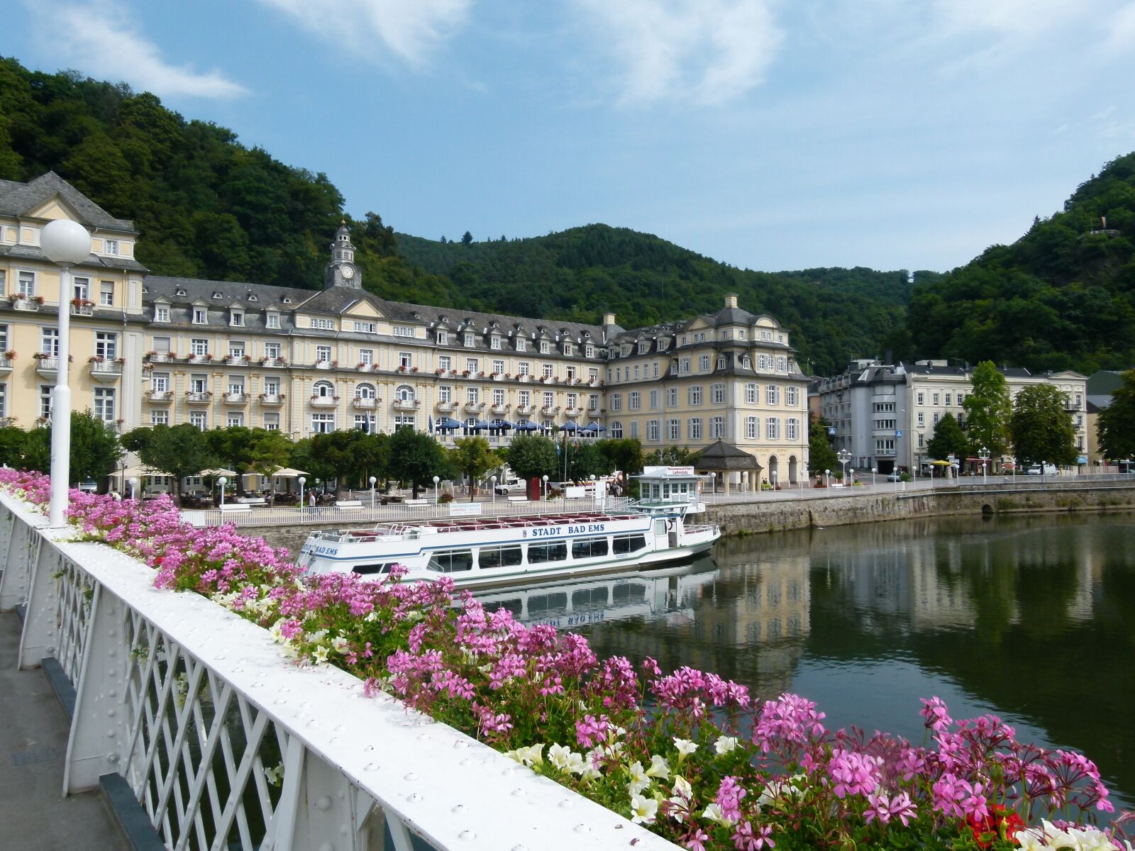 Panasonic Lumix DMC-FZ100 sample photo. Kurhaus, spa hotel, tourism photography