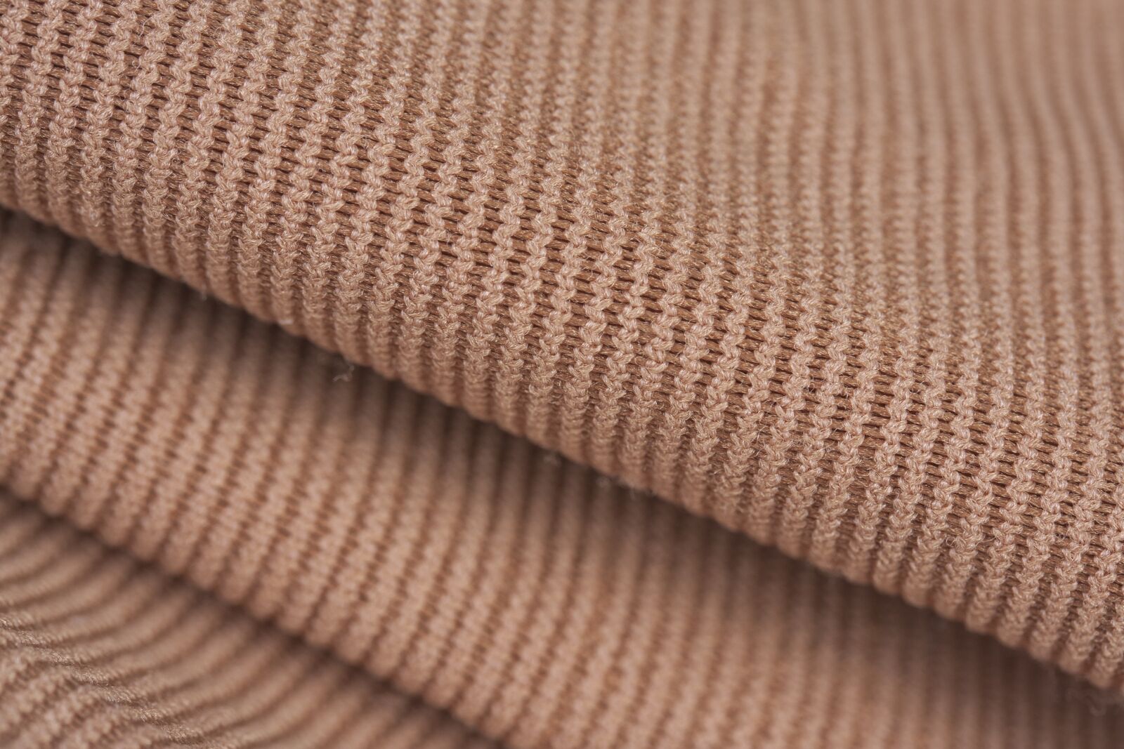 Canon EOS 40D + Canon EF-S 60mm F2.8 Macro USM sample photo. Fabric, brown, abstract pattern photography