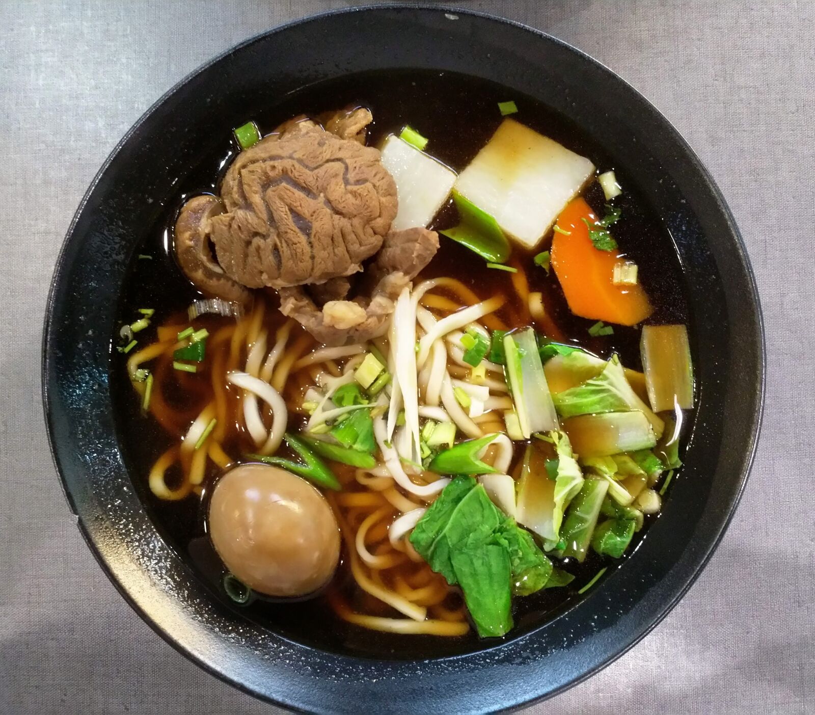 HMD Global Nokia 8 sample photo. Beef noodles, noodles, dark photography
