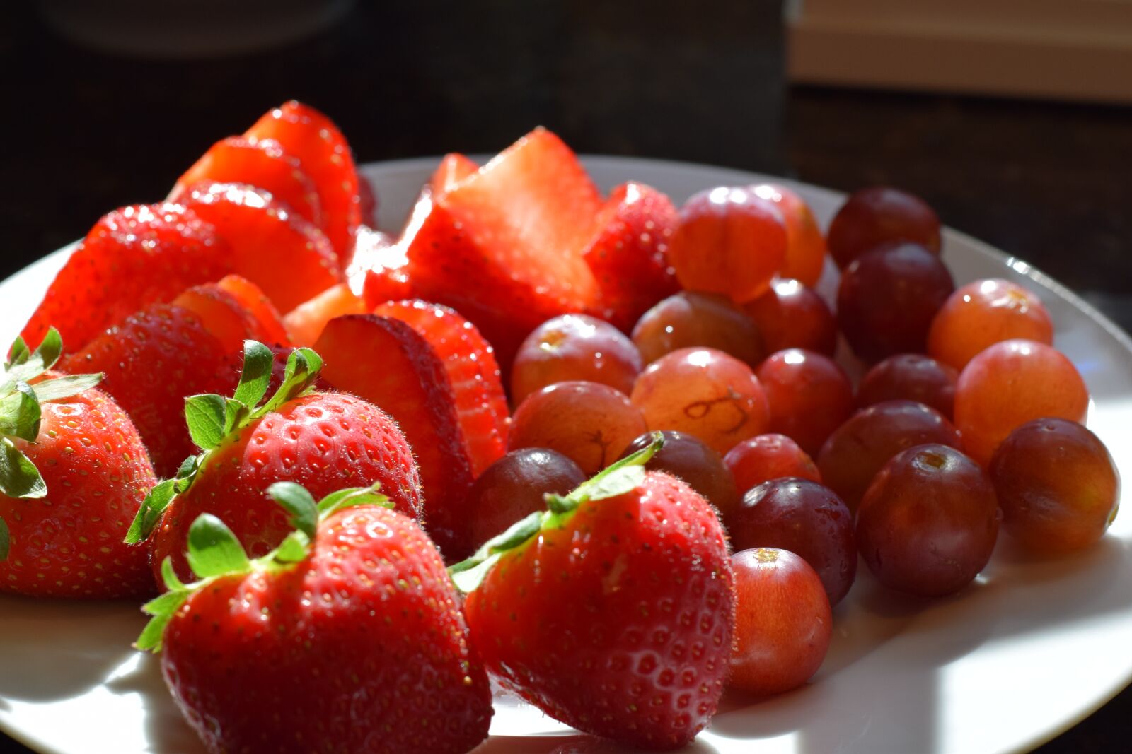 Nikon D5300 sample photo. Grape, grapes, strawberry photography