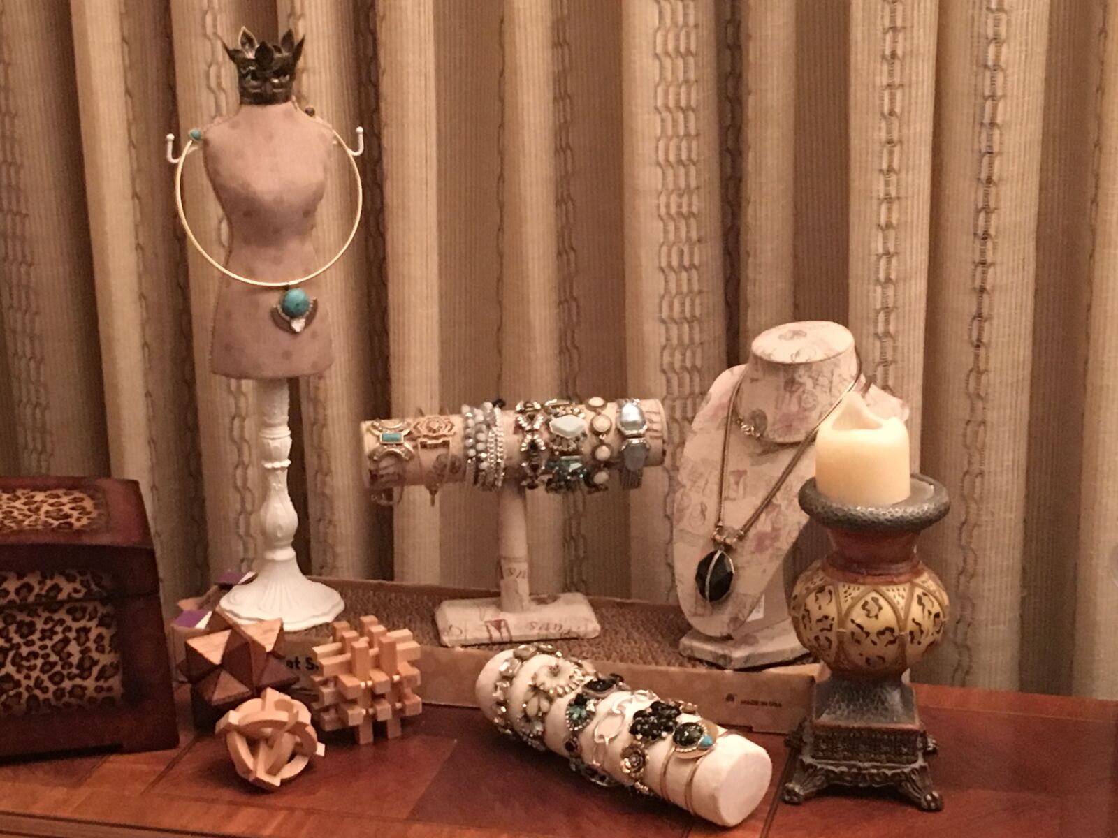 Apple iPhone 6s sample photo. Jewelry, display, family jewels photography
