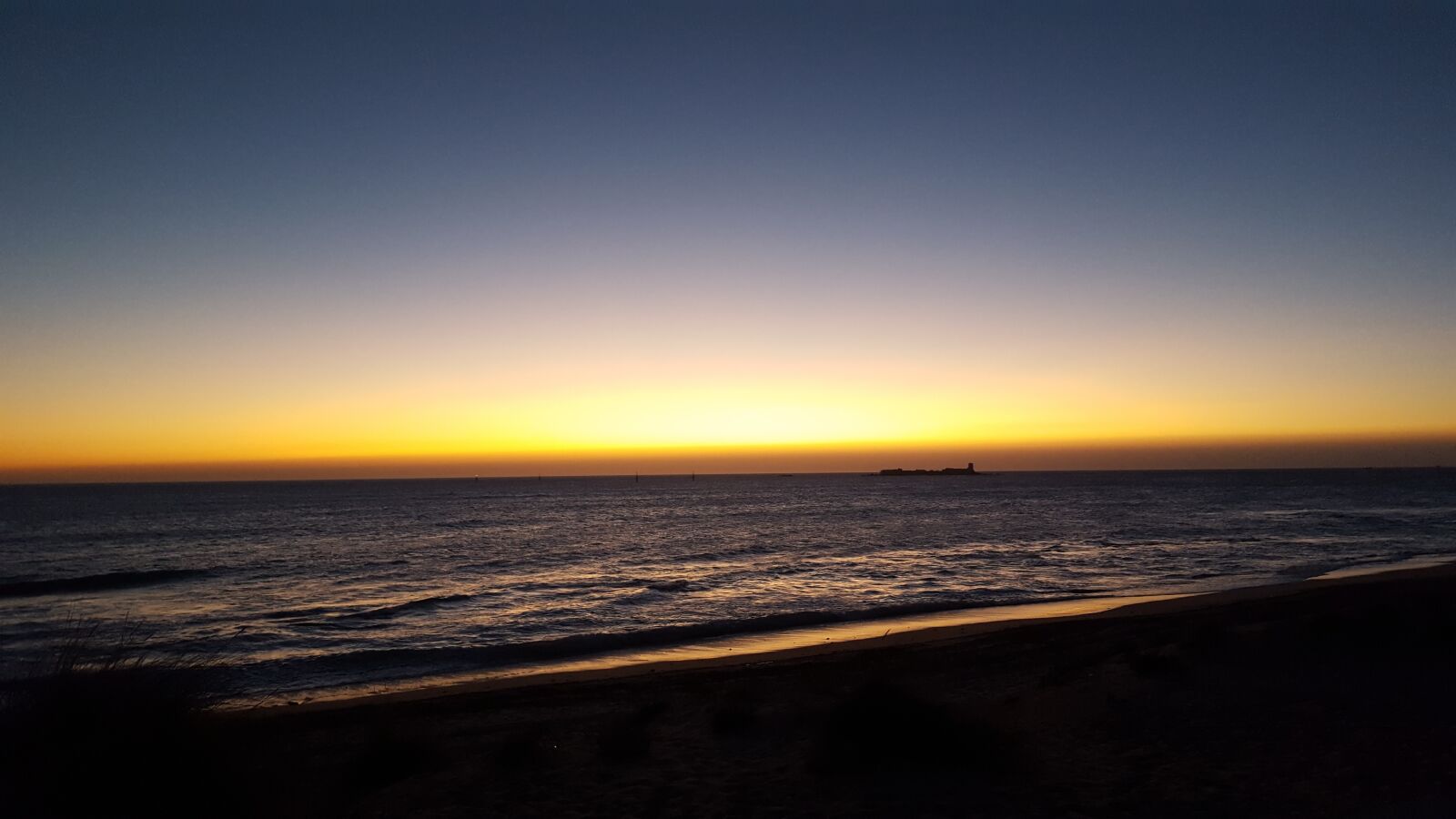 Samsung Galaxy S6 sample photo. Sunset, waters, sea photography